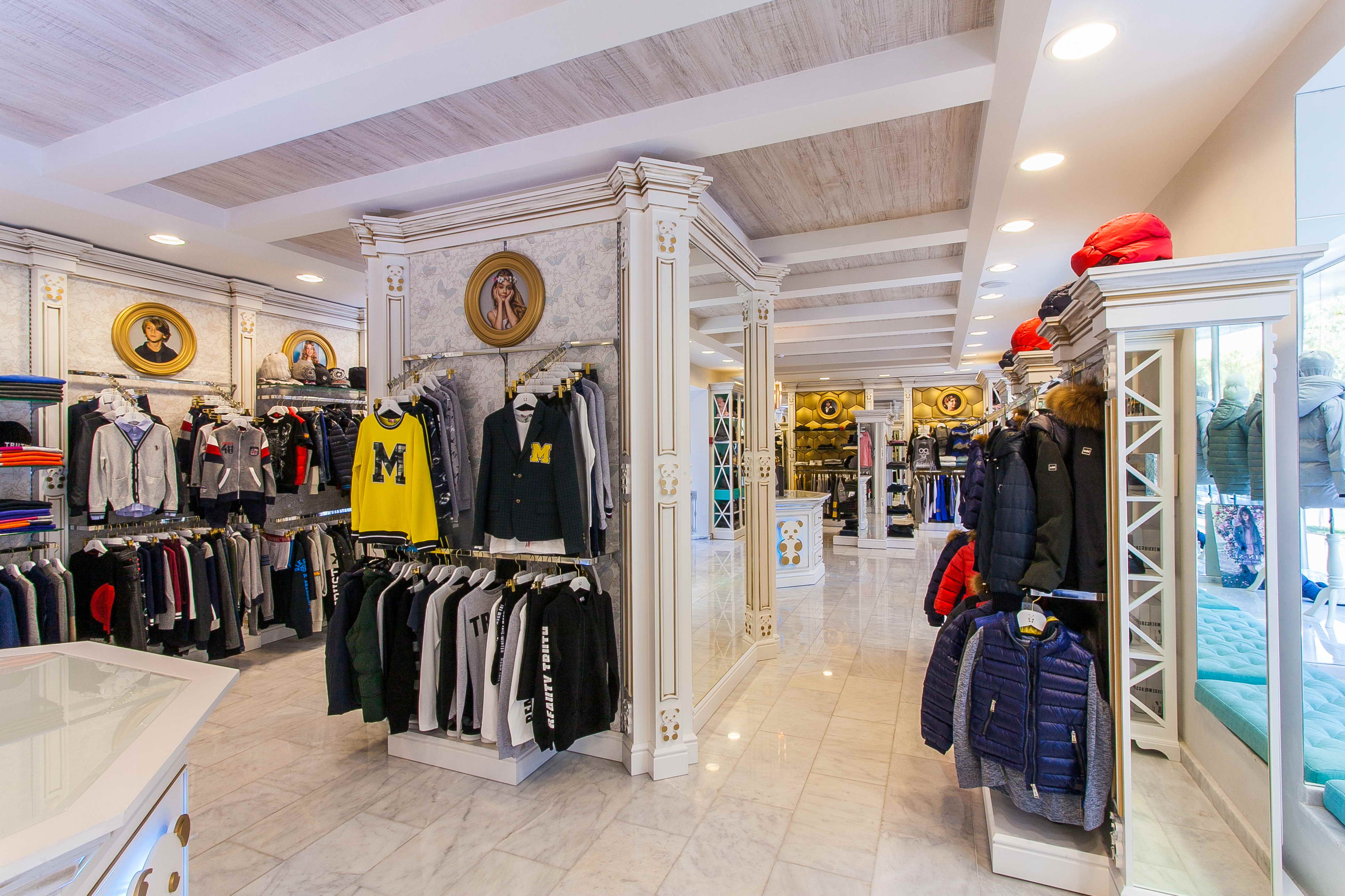 乌克兰童装店“Parad Junior”的室内设计-4