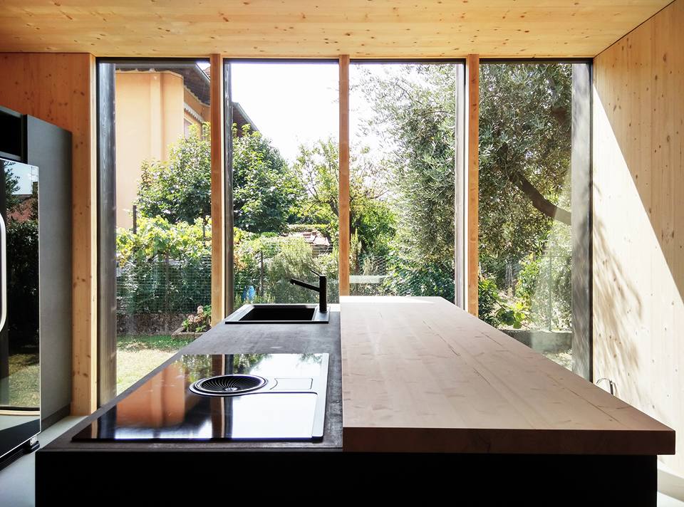 2017 年完成的木质单家庭住宅——Tube House-5