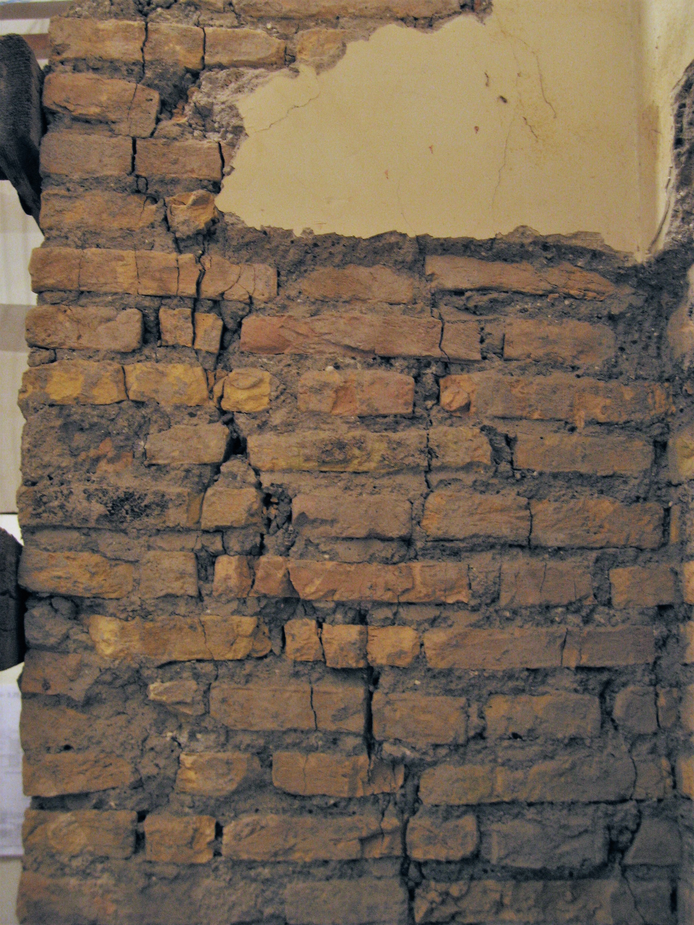 2007 年罗马历史建筑结构加固修复案例-116