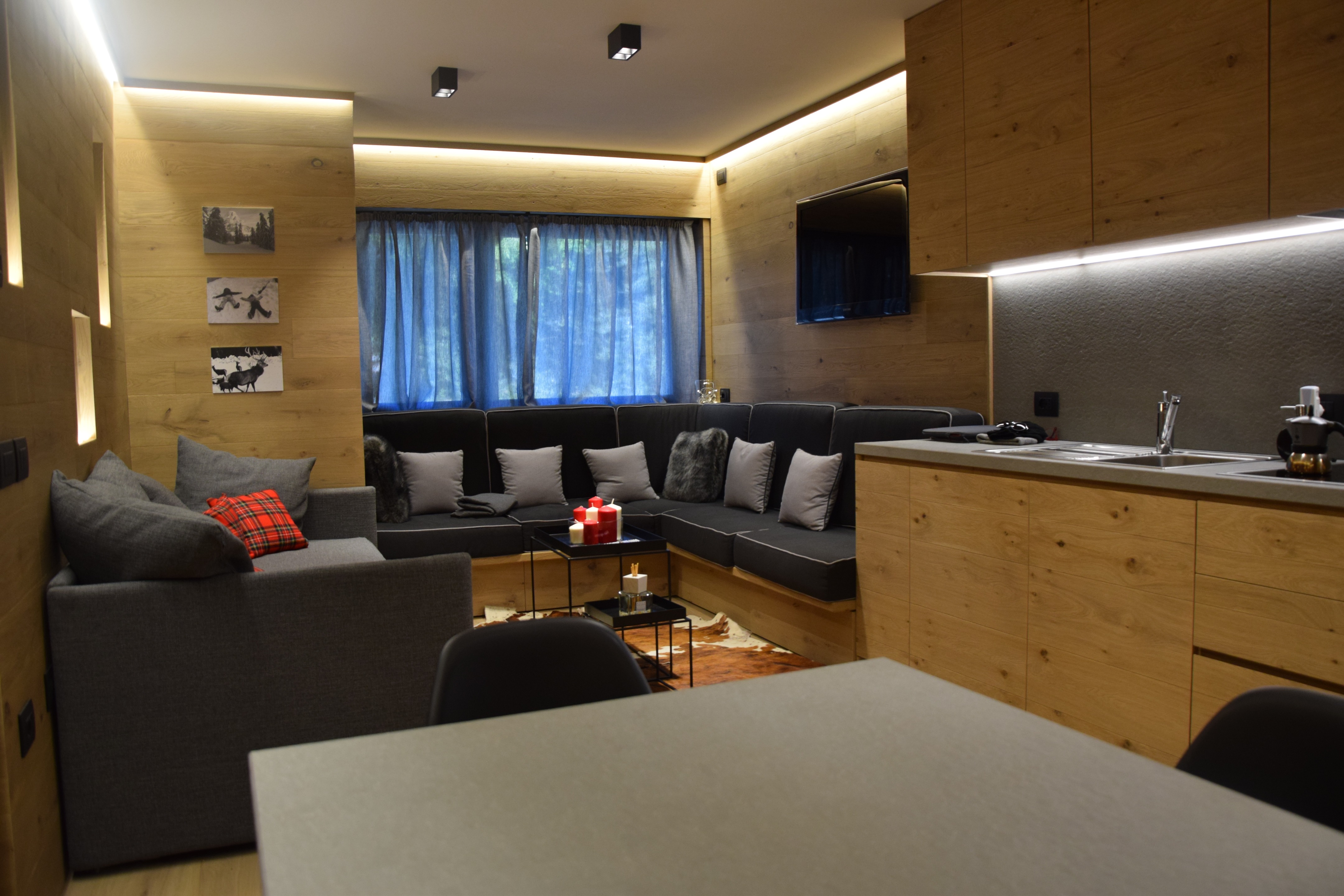 2017 年完成的阿尔卑斯山间别墅设计-16