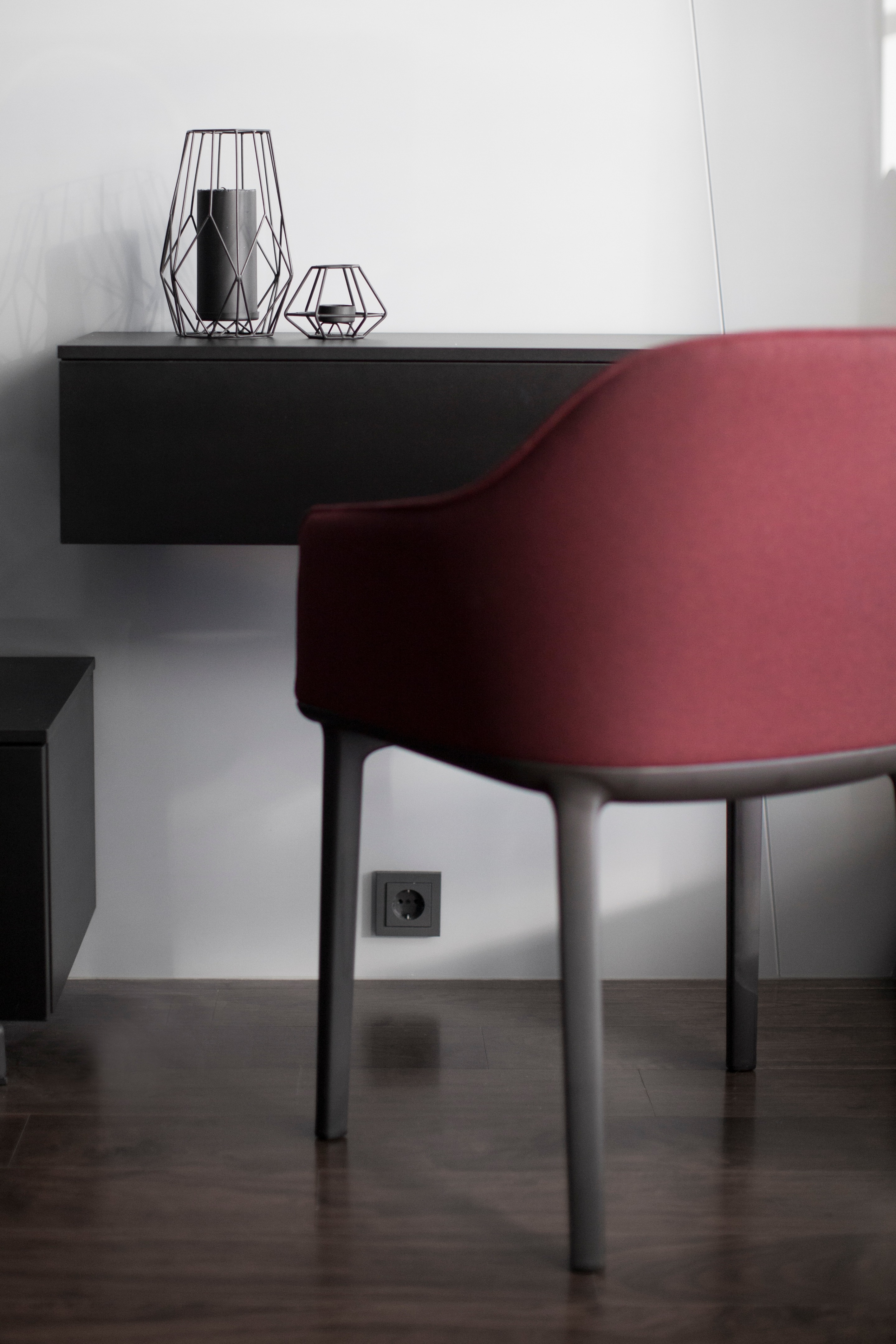 几何矩阵空间 | 暖木与冷玻璃的对比设计-22