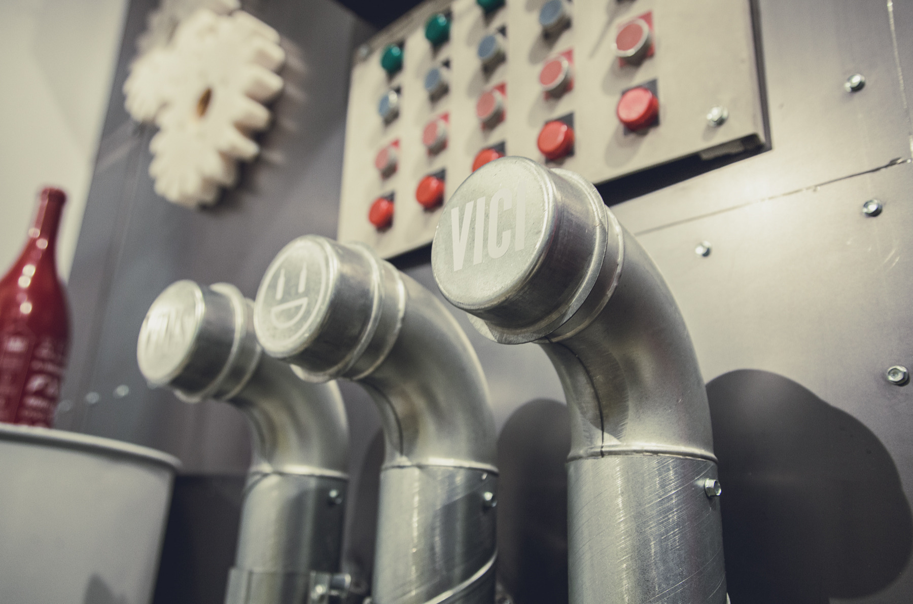 创新酒厂风格，打造美食展吸睛亮点-15