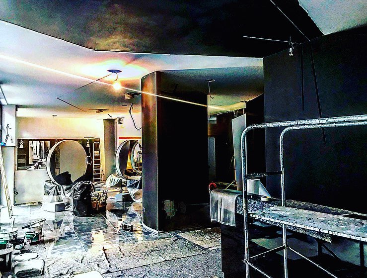 "iragazzidioggi"展示空间 | 现代简约风格的魅力展示-4