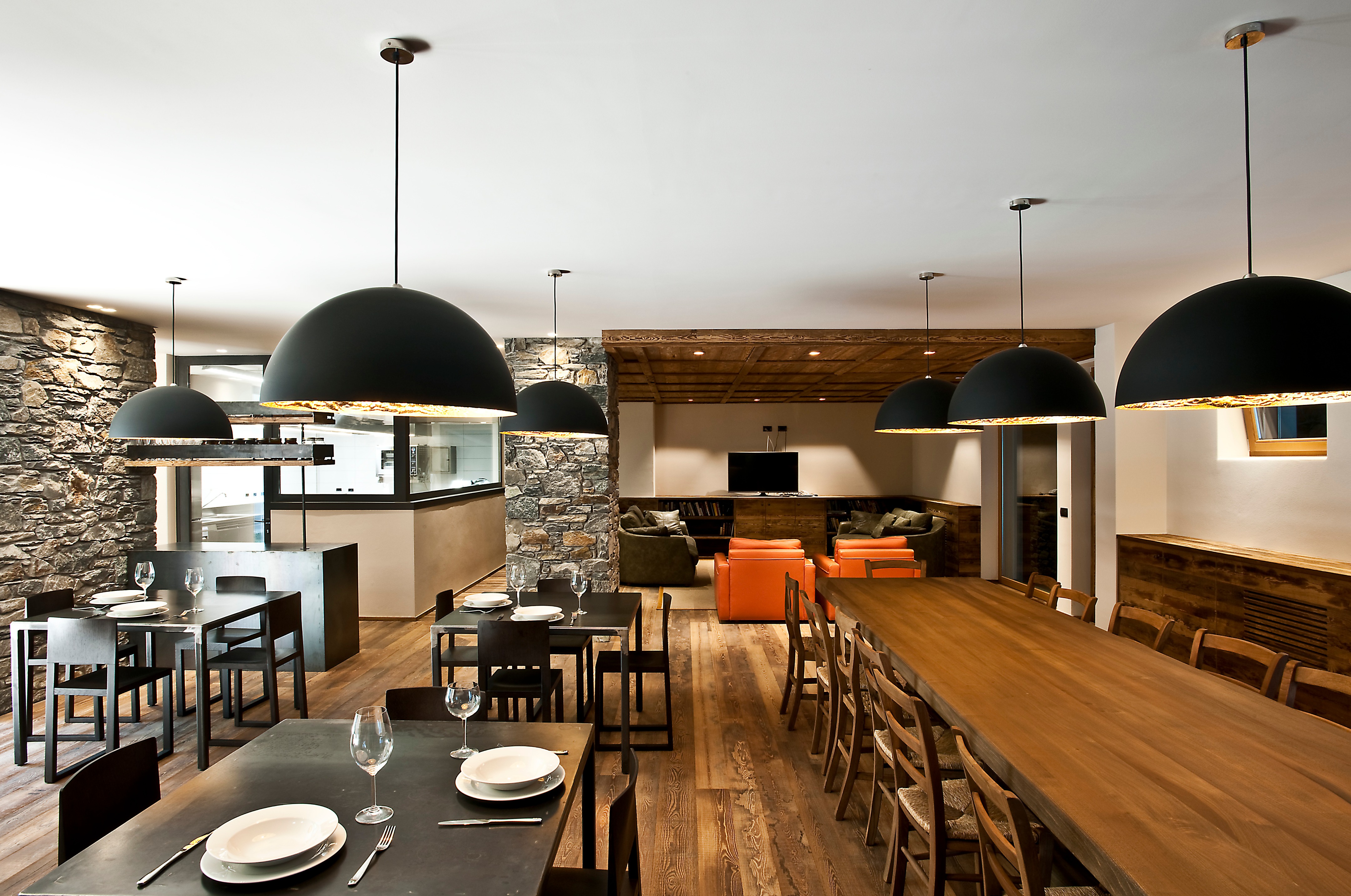 别墅，餐厅·木材和石头-11