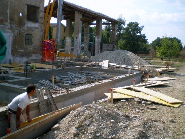 2015 年乡村别墅重建 | 砖石结构与私人定制家具的完美结合-12