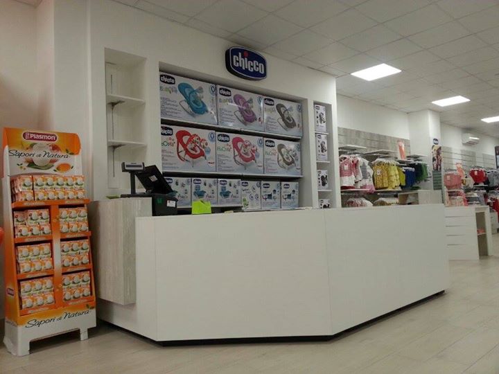 2015 年完成的婴儿中心 Chicco 展示厅设计-7