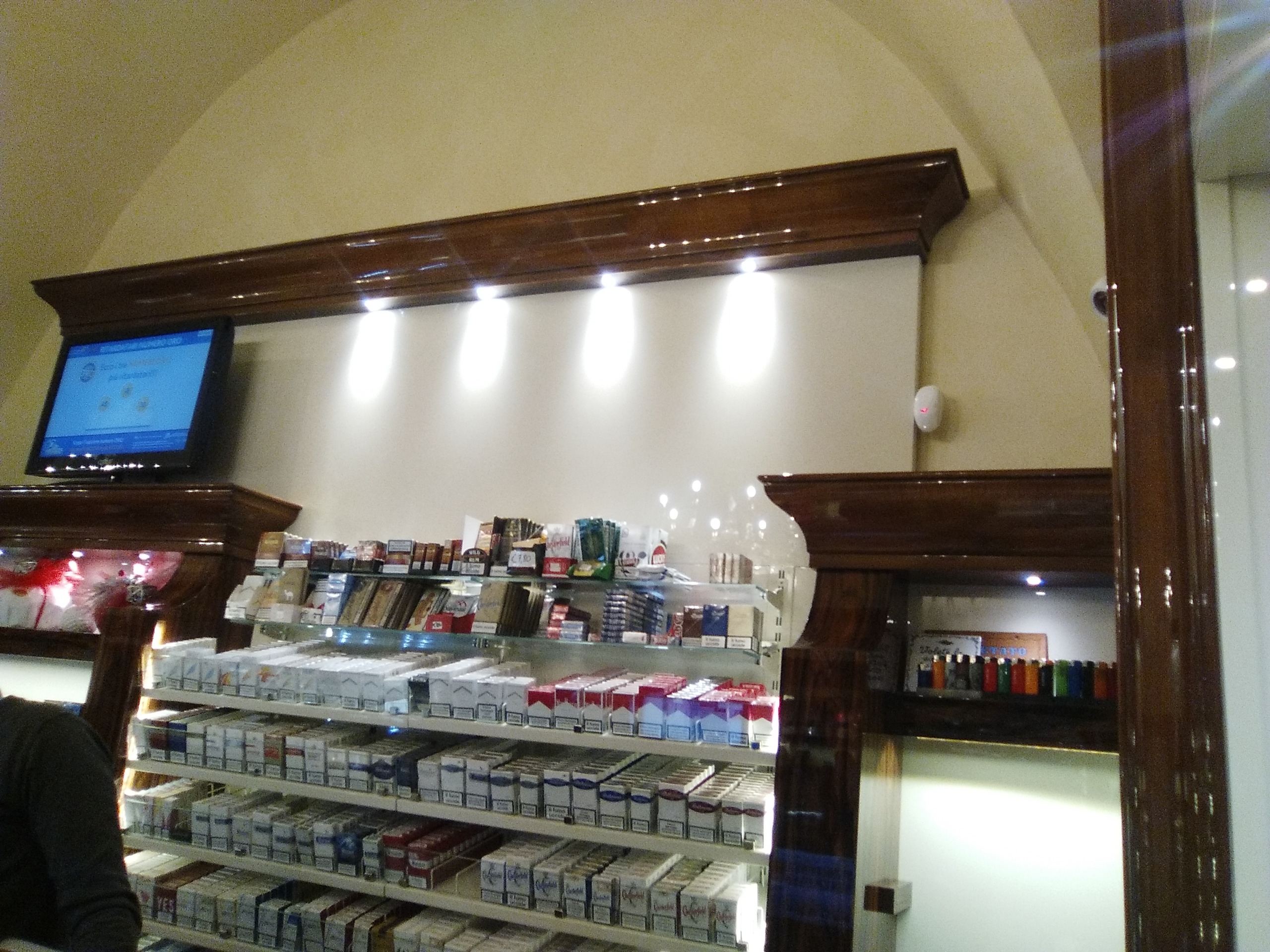 2016 年完成的意大利风格咖啡馆设计-31