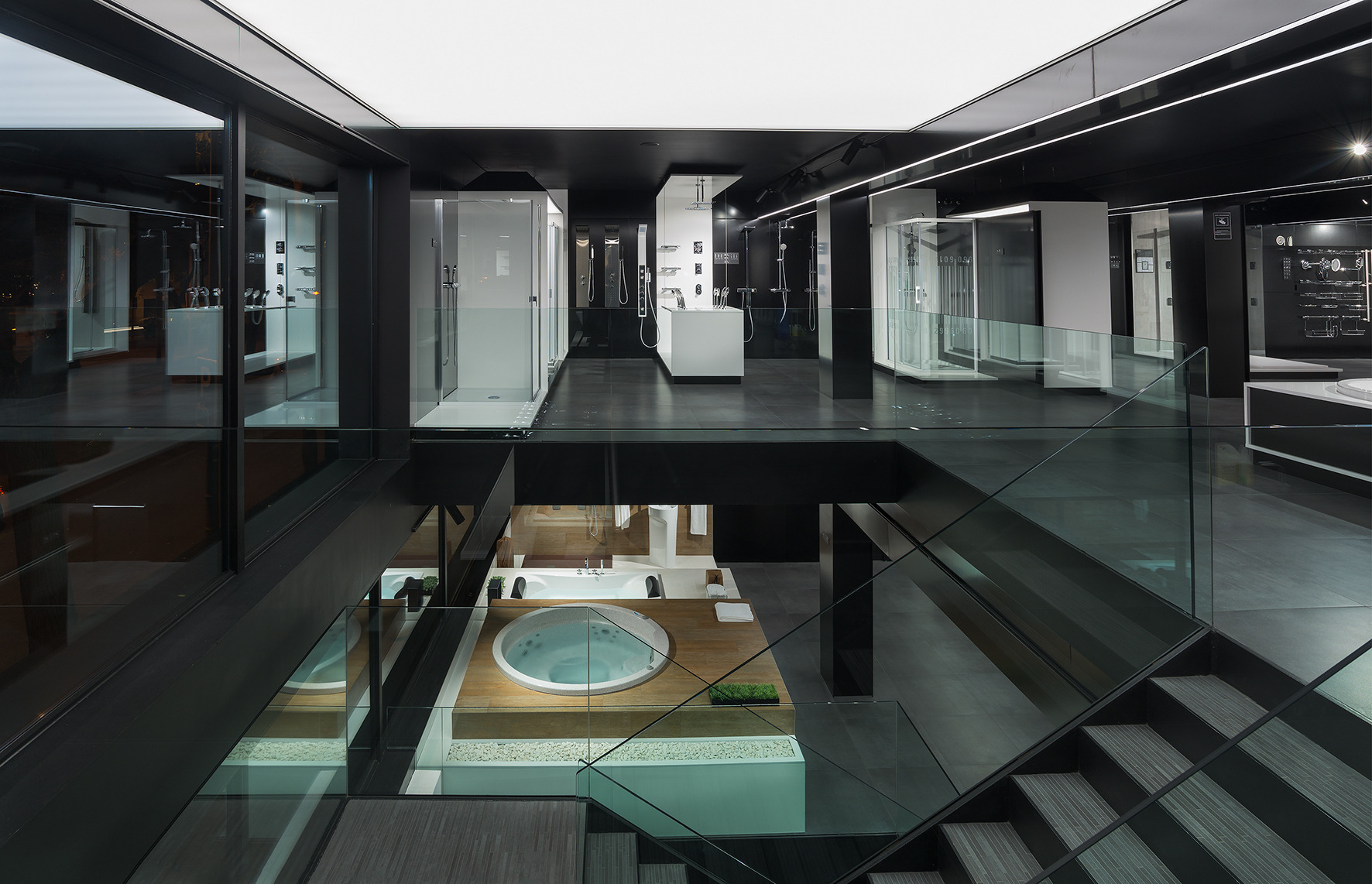 巴塞罗那 Roca 卫浴展示厅——自然光照的室内设计佳作-16