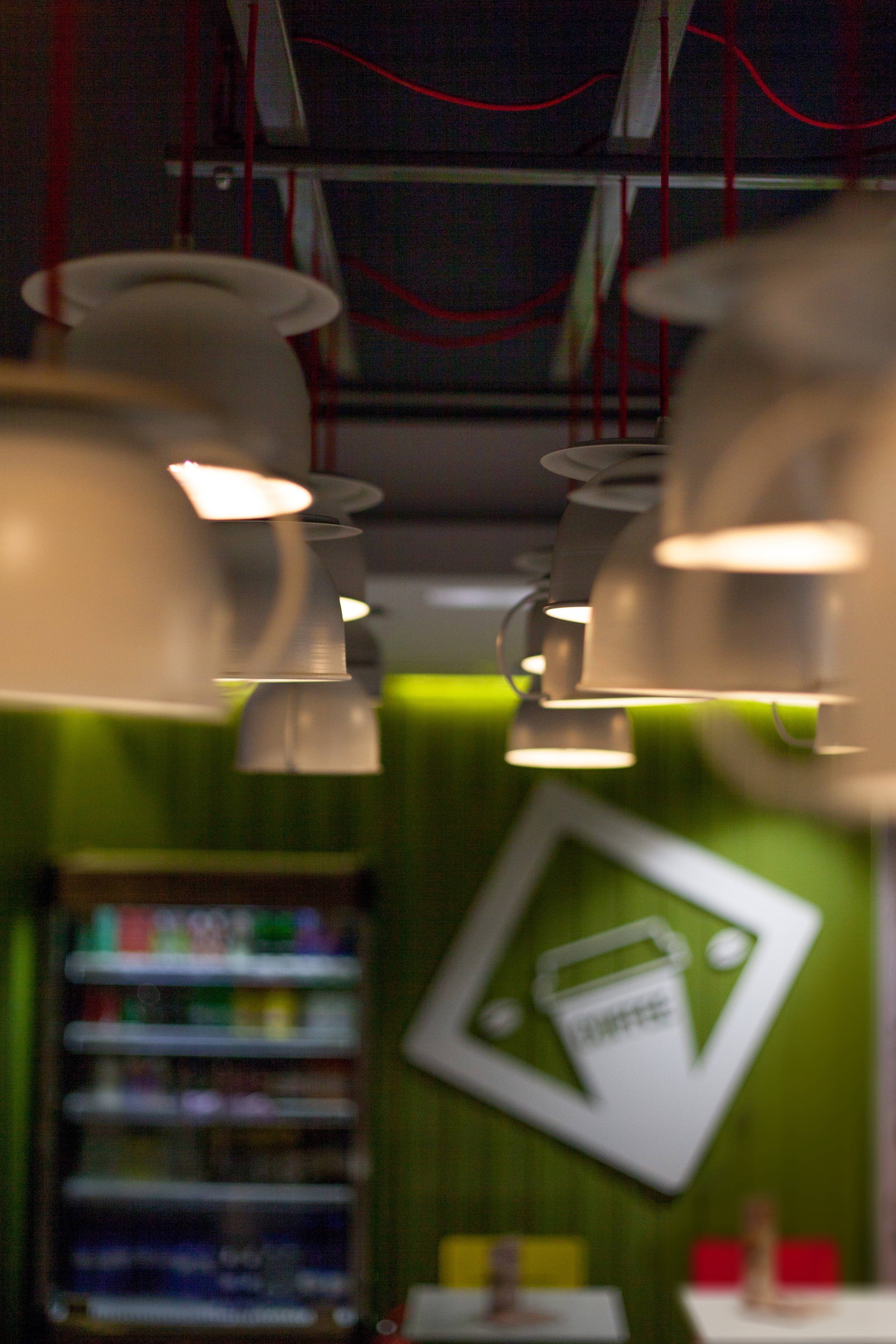 2015 年完成的 SELFIES 咖啡厅室内设计-0