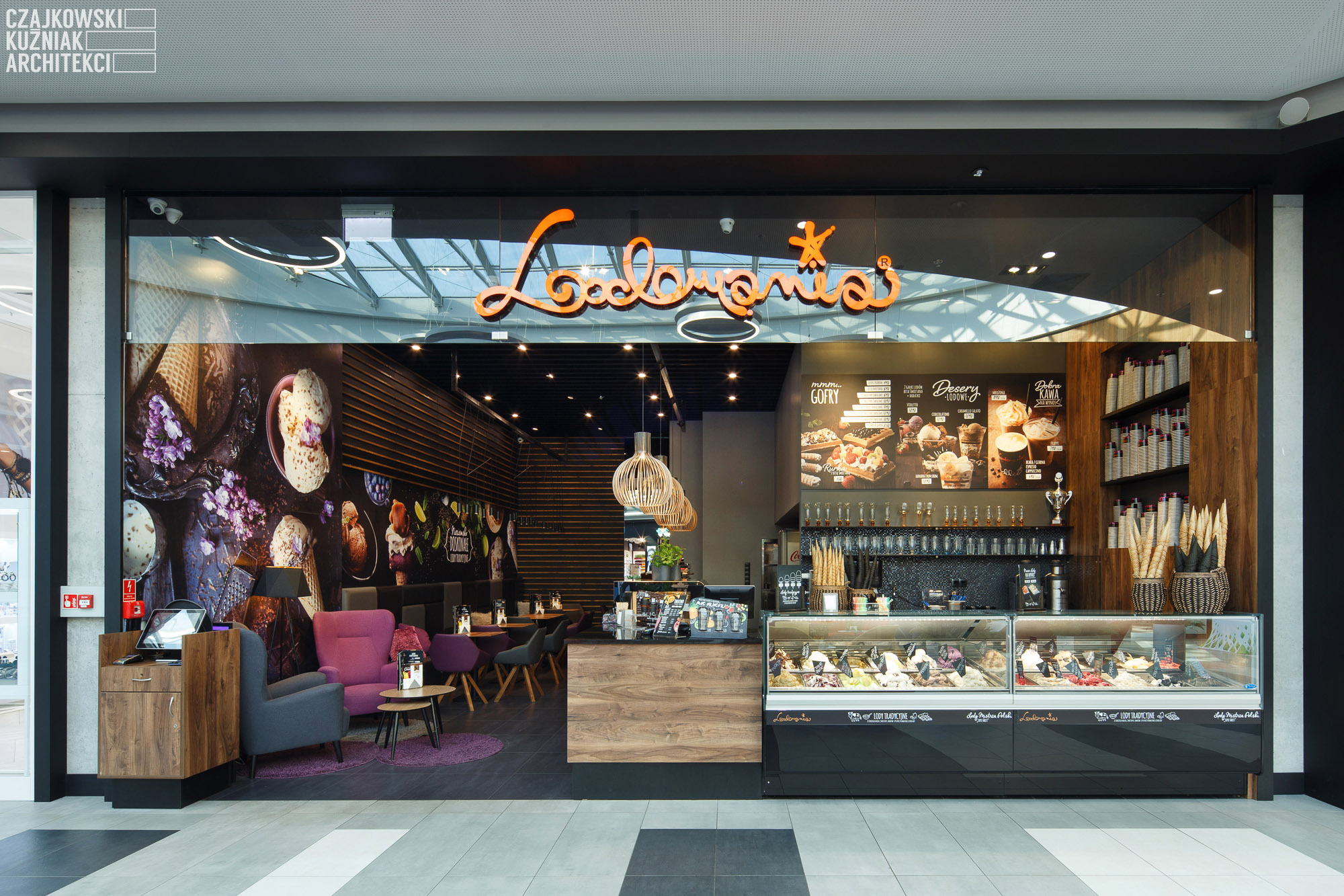2018 年完成的波兰冰淇淋店 LODOMANIA 室内设计案例-5