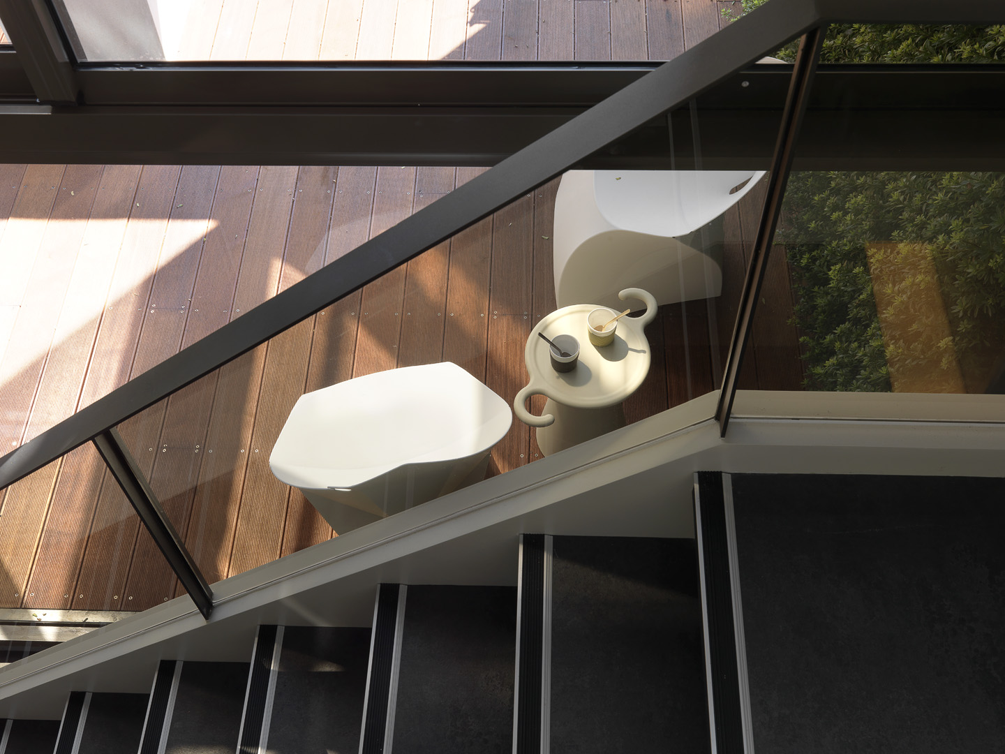 城市雨意与花季——助听器诊所诗意空间设计-14