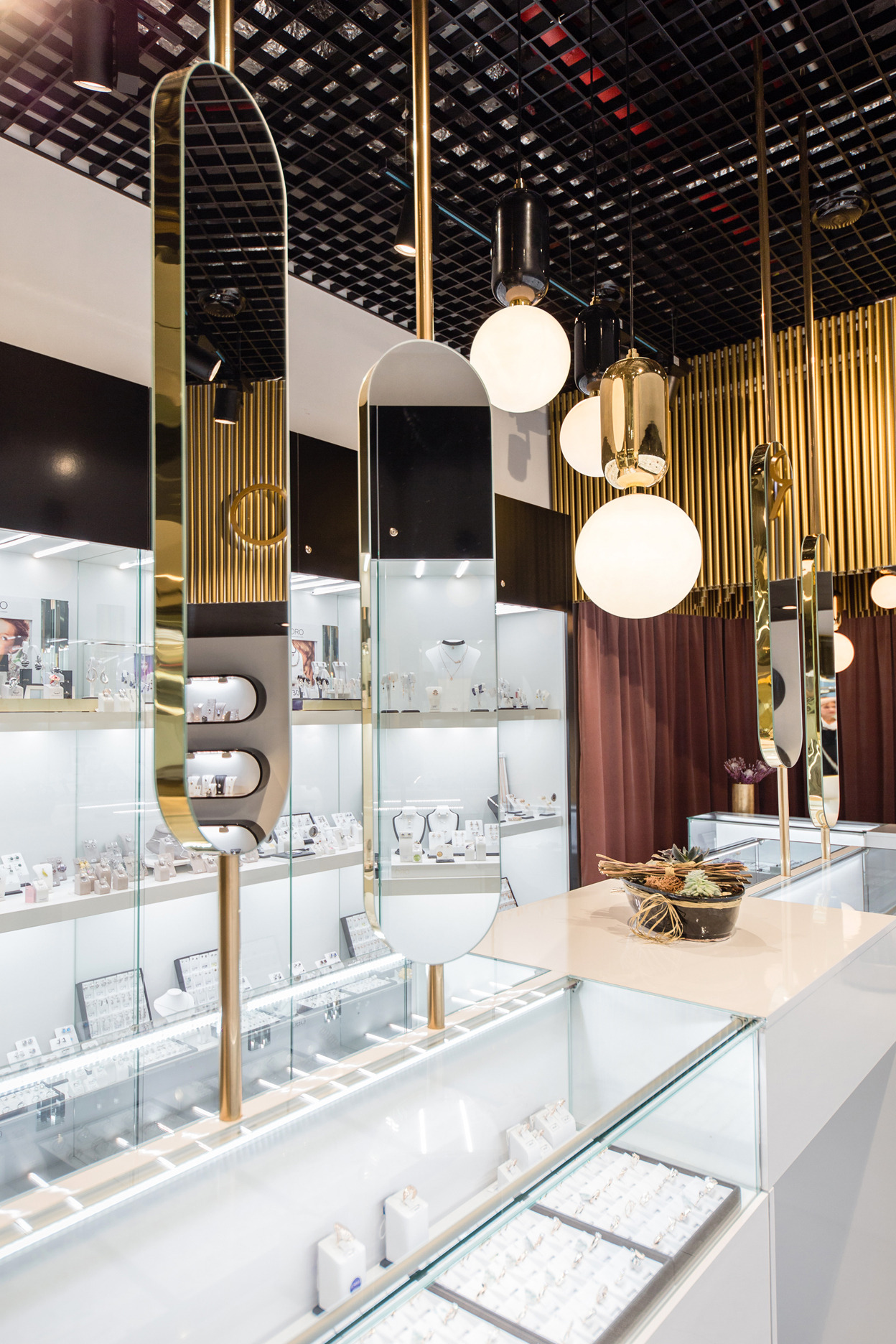 2017 年完成的 ORO 珠宝店室内设计-12