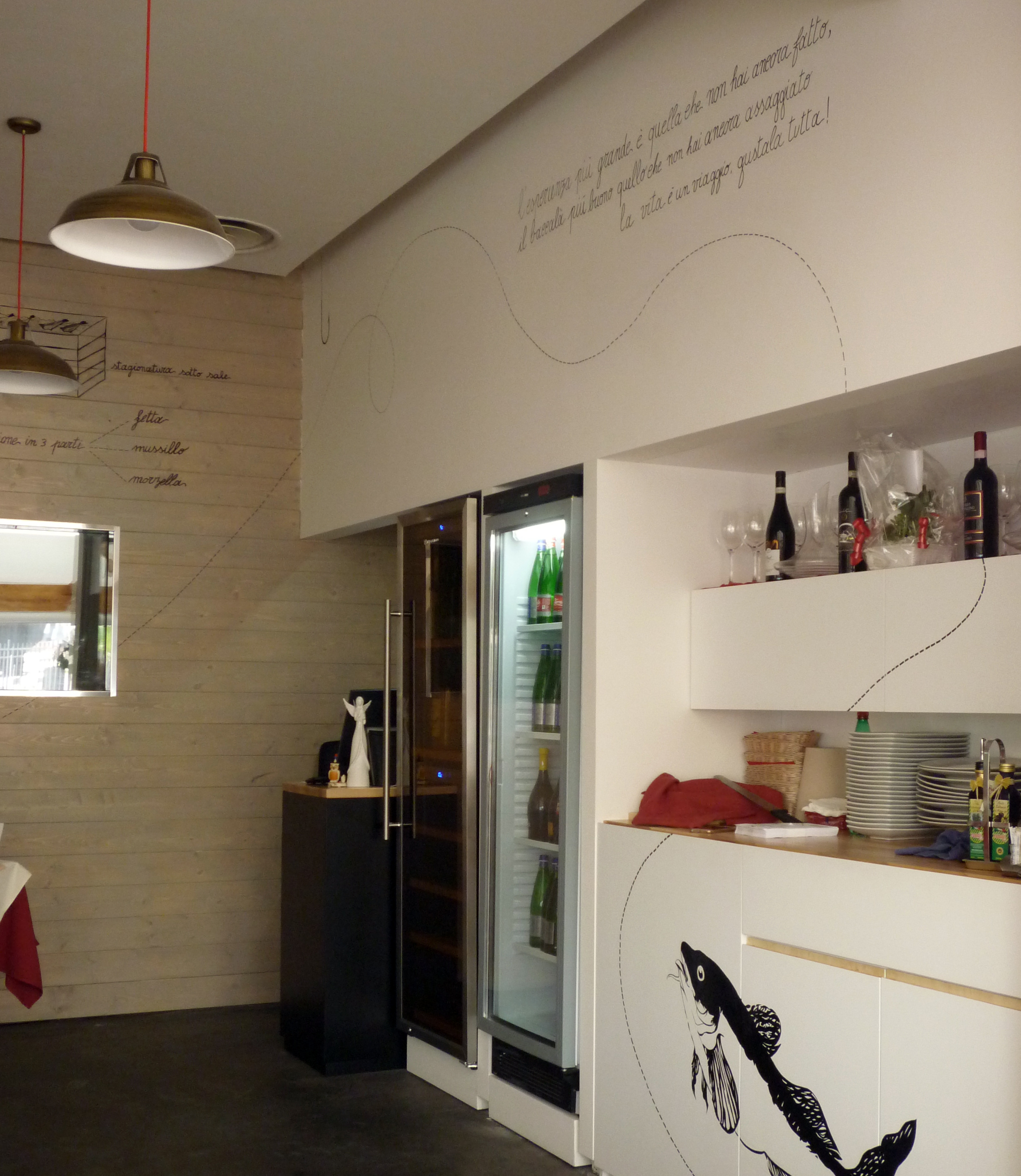 工业风餐厅“白鱼”设计，传承海盐晒鱼工艺-12