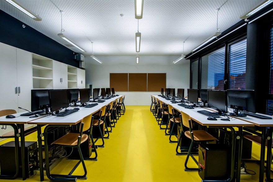 健康明亮,激发创意的幼儿园与小学照明设计-11