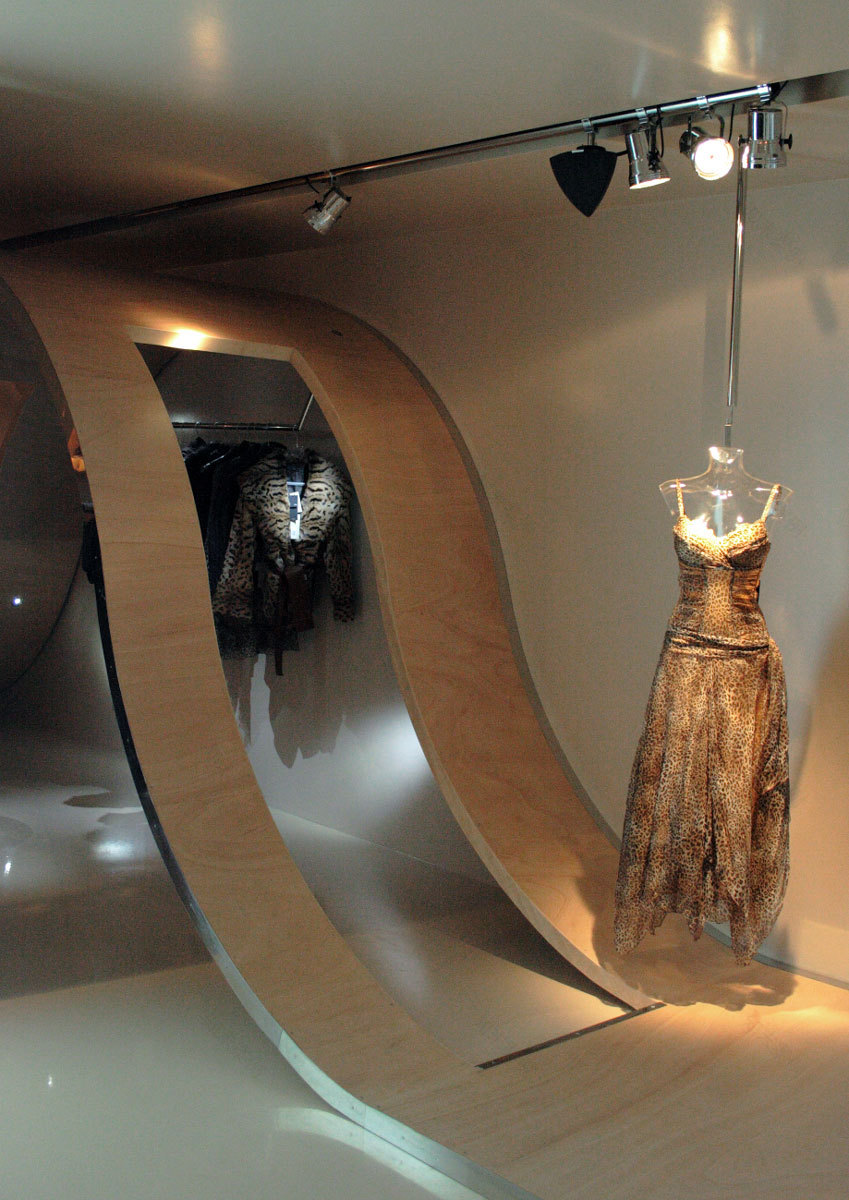 普拉贾精品店-11