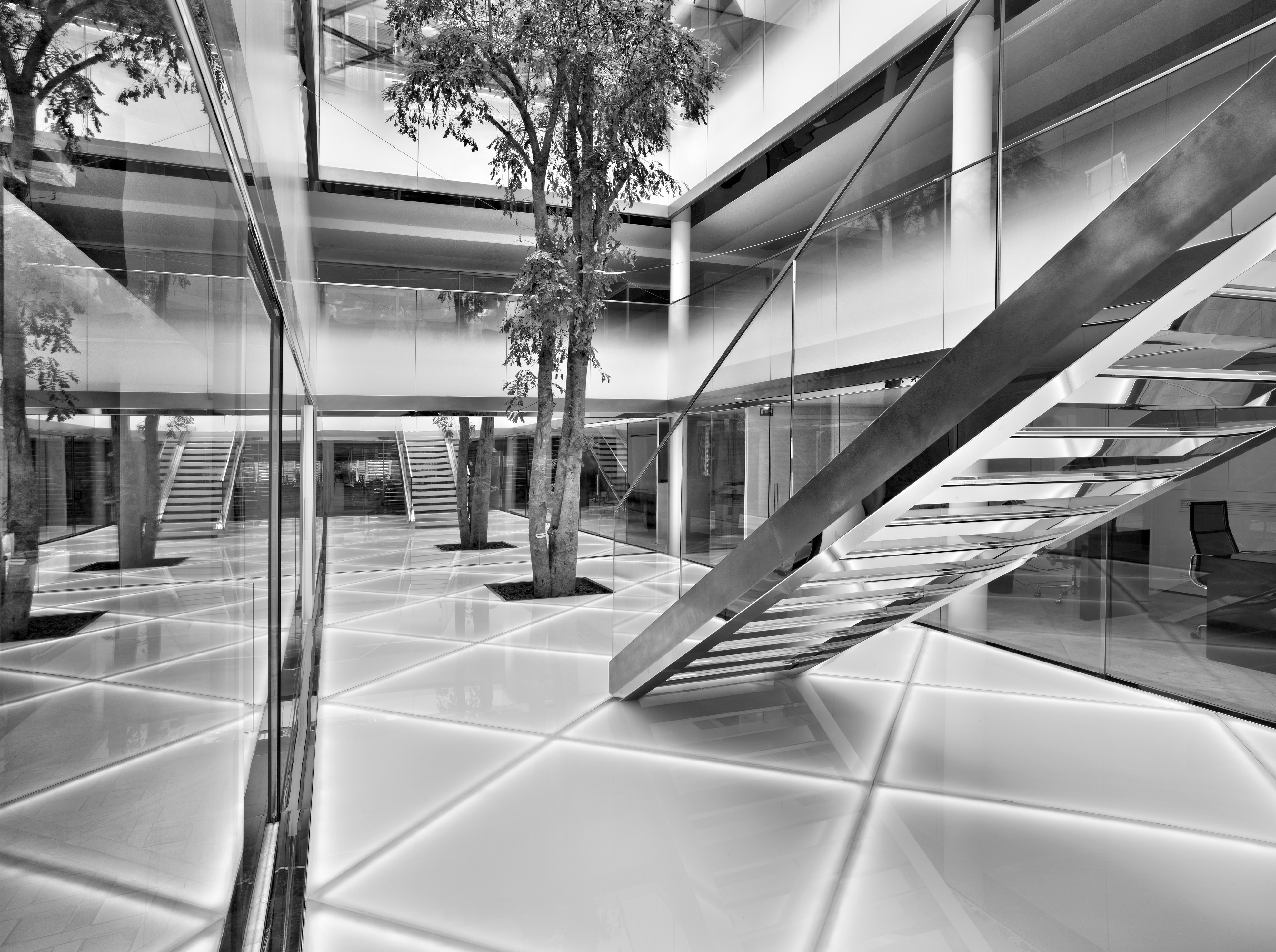 巴黎地标建筑中的现代办公空间-3