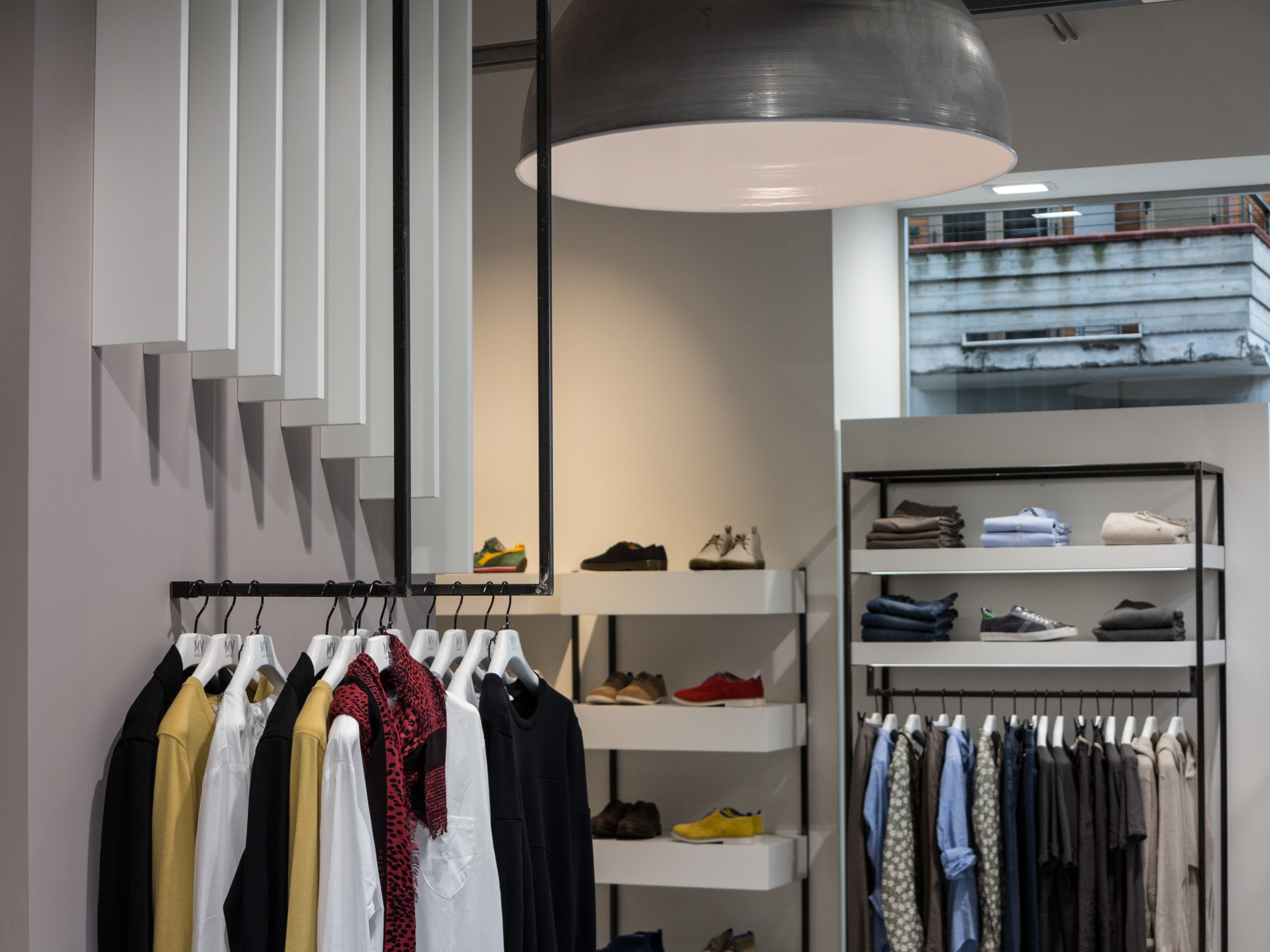 2015 年完成的“My Wear”木结构展示店-39