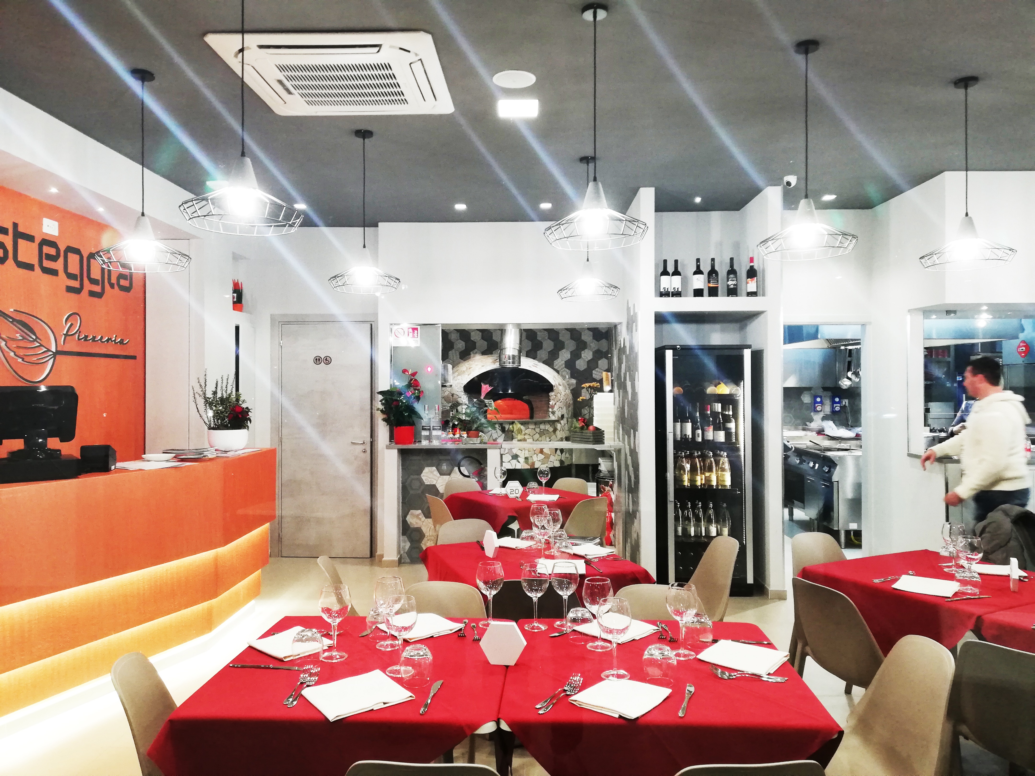 LA POSTEGGIA 餐厅设计-0