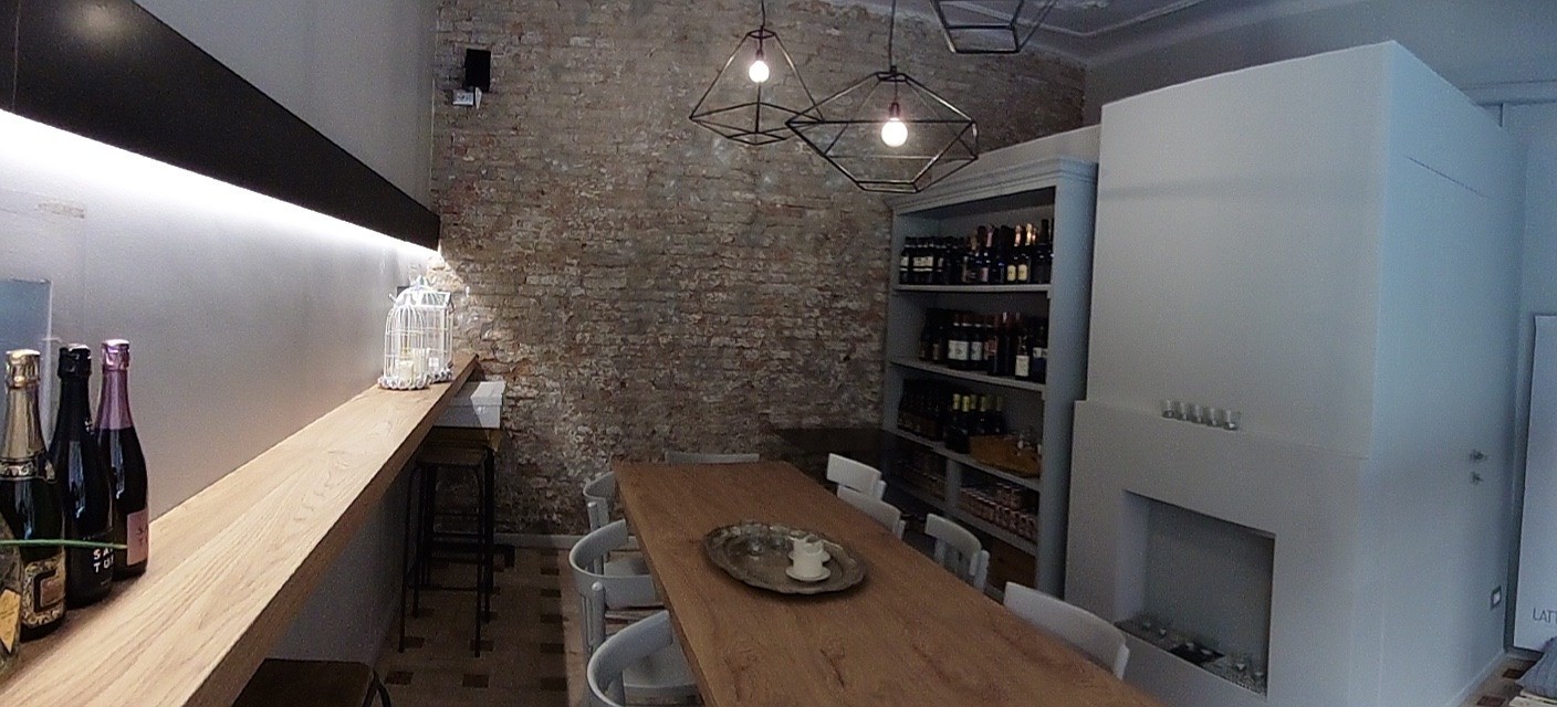 摩德纳历史建筑中的现代餐饮空间-6