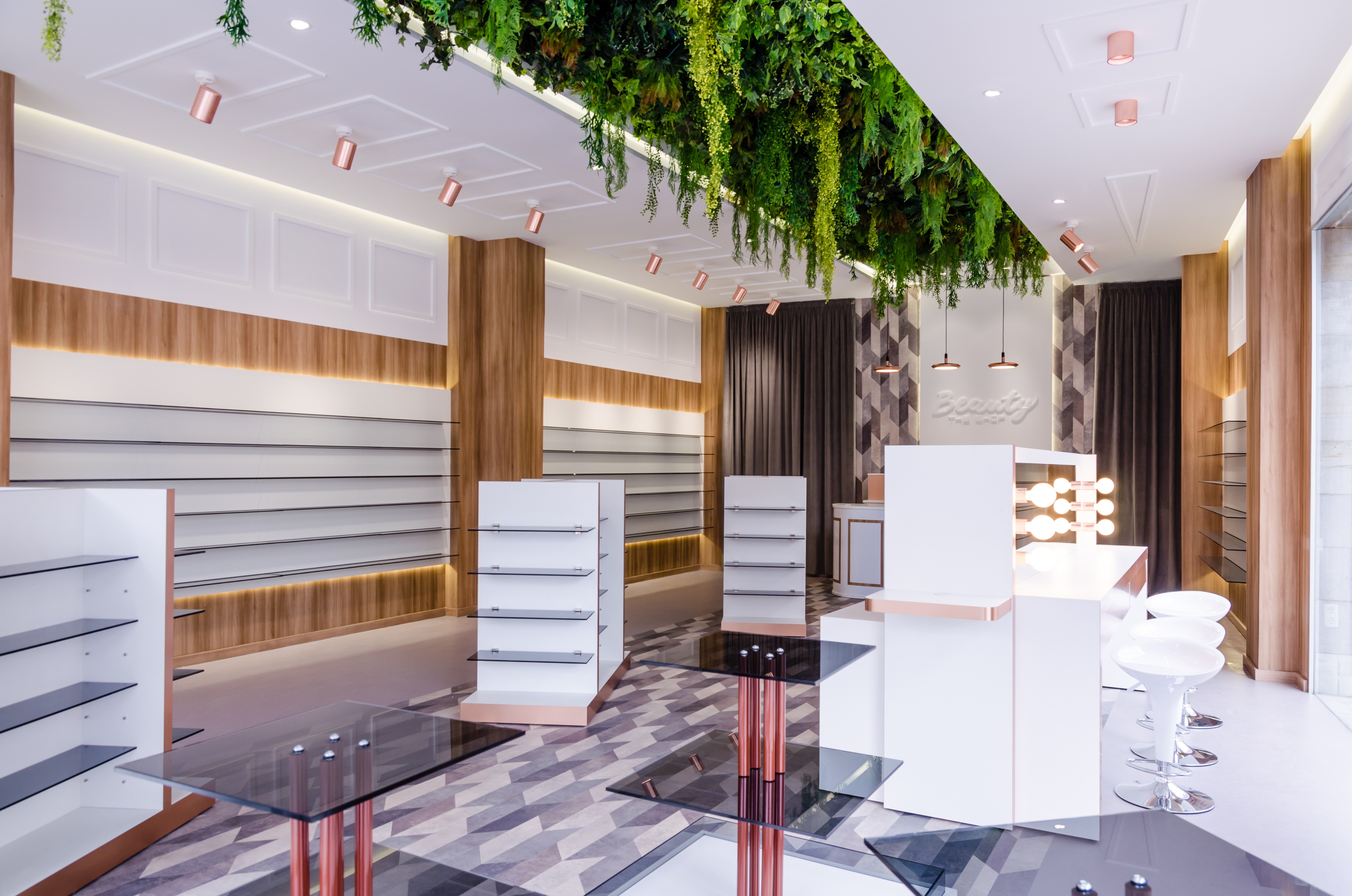 精致香氛护肤品店的永恒魅力-0