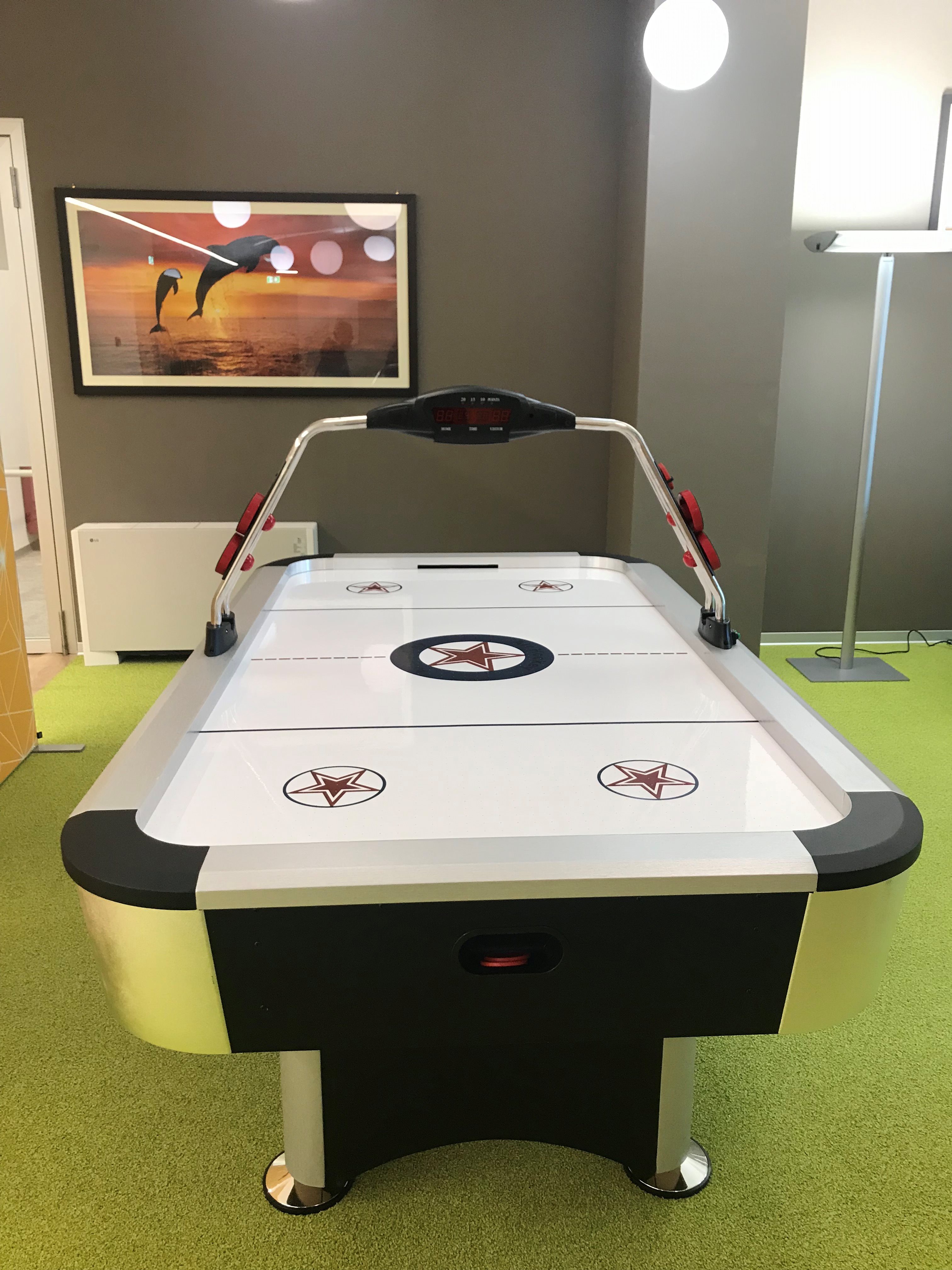 电信公司总部打造高效休闲办公空间-21