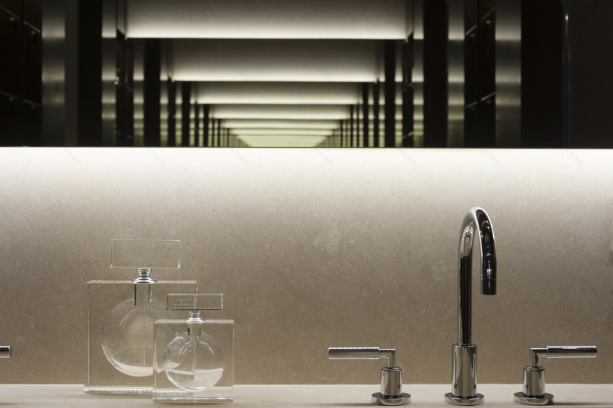 历史韵味与现代设计交融的意大利公寓-19