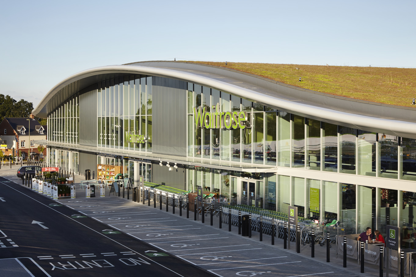 Waitrose Bagshot 绿色环保商业建筑设计-4