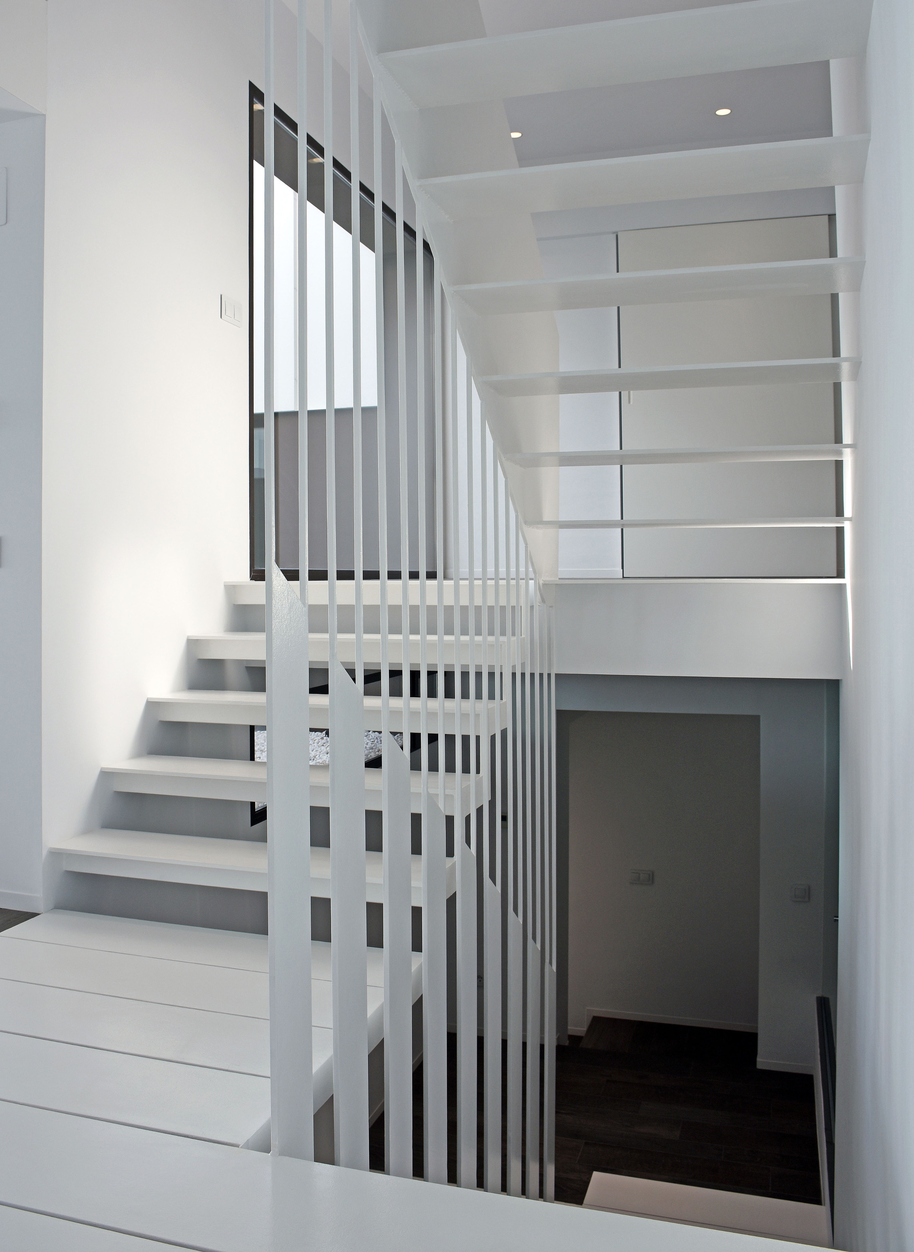 白色简约海景别墅 设计师 Adi Escura Arquitectos-3