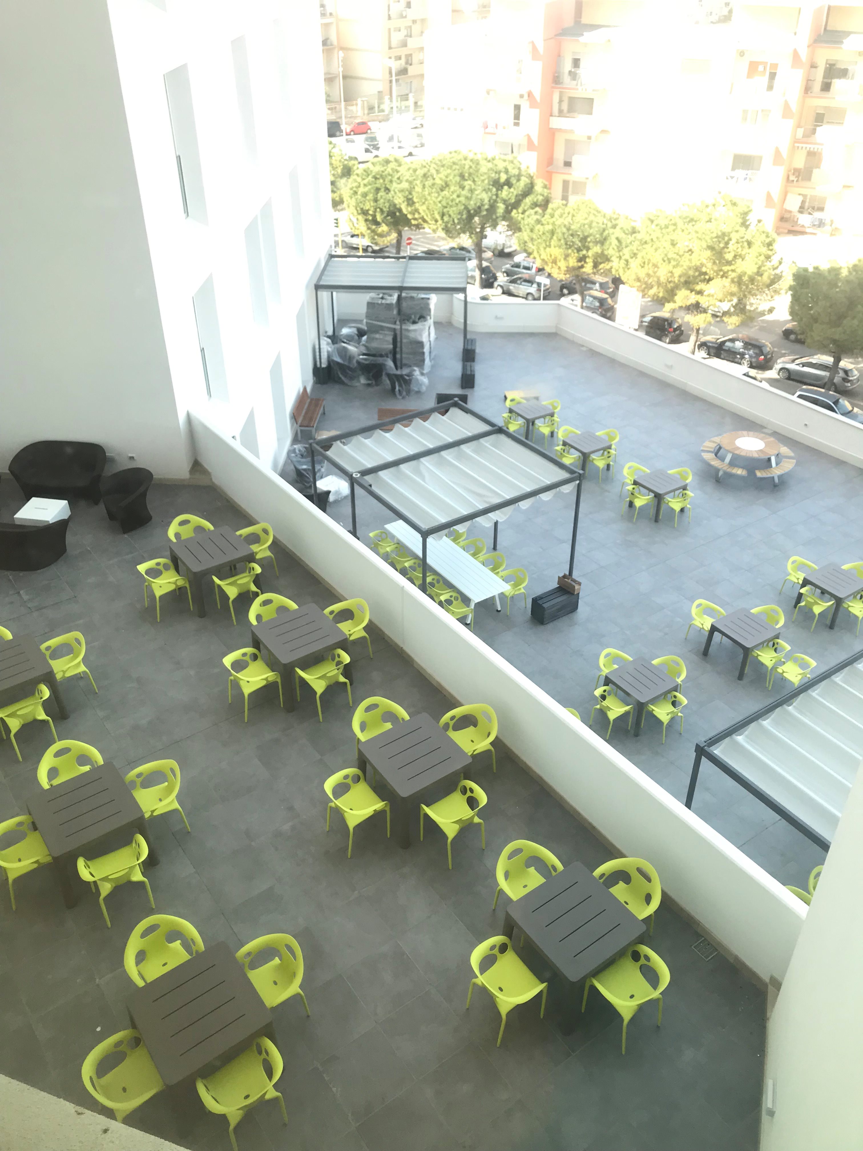 电信公司总部打造高效休闲办公空间-15