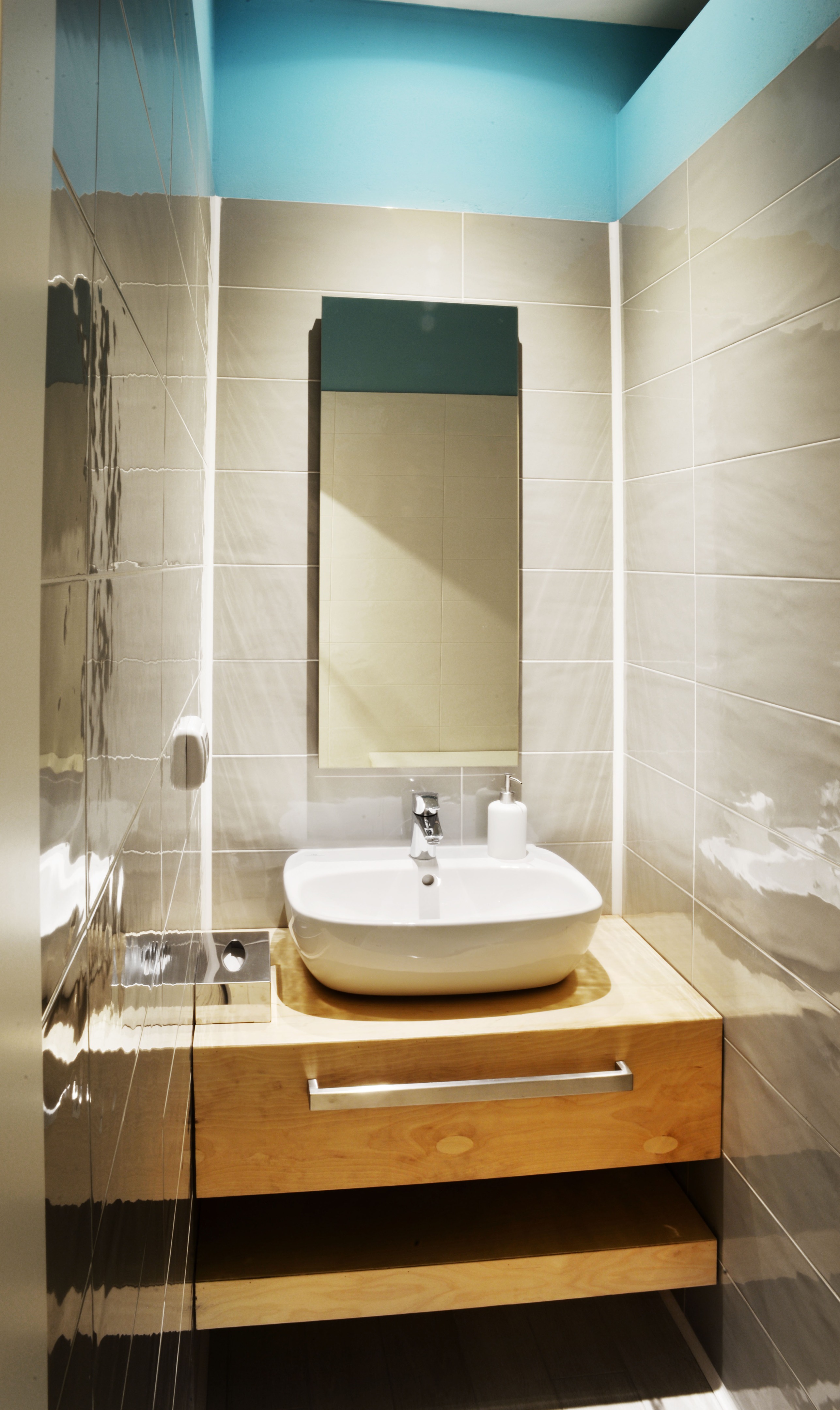 和谐均衡 | 多功能运动医疗中心设计-24