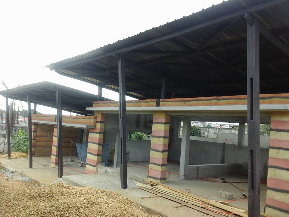 2016 年完成的土坯与木质结合的企业总部设计-0