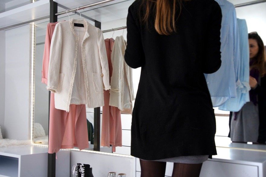 功能至上,简约时尚的私人更衣室-9