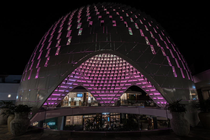 澳大利亚最大购物中心 Chermside 的创意遮阳结构照明设计-1