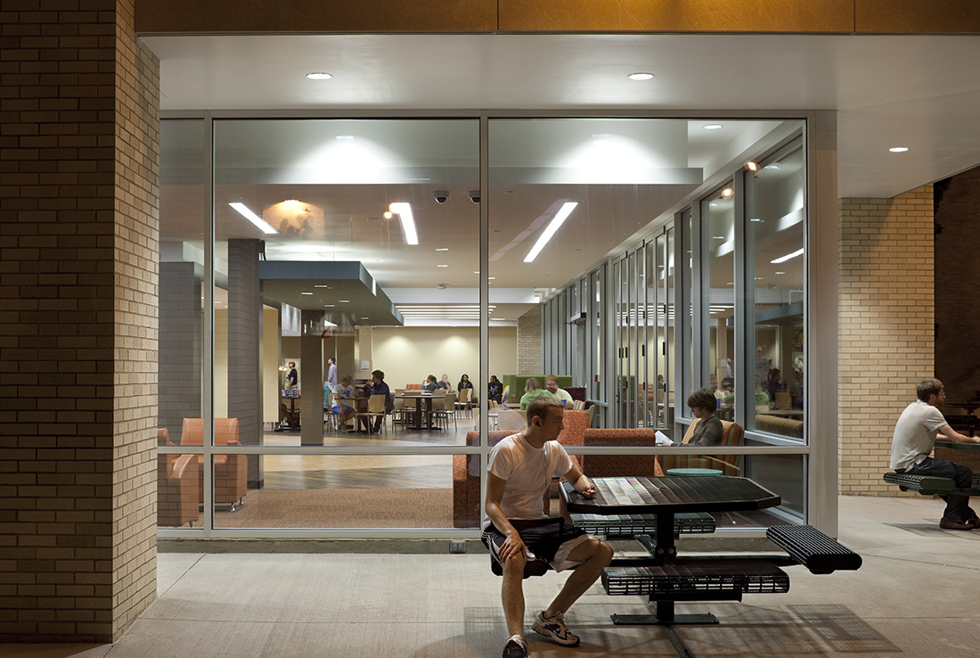 舒尔茨住宅大厅和宾厄姆下院-11