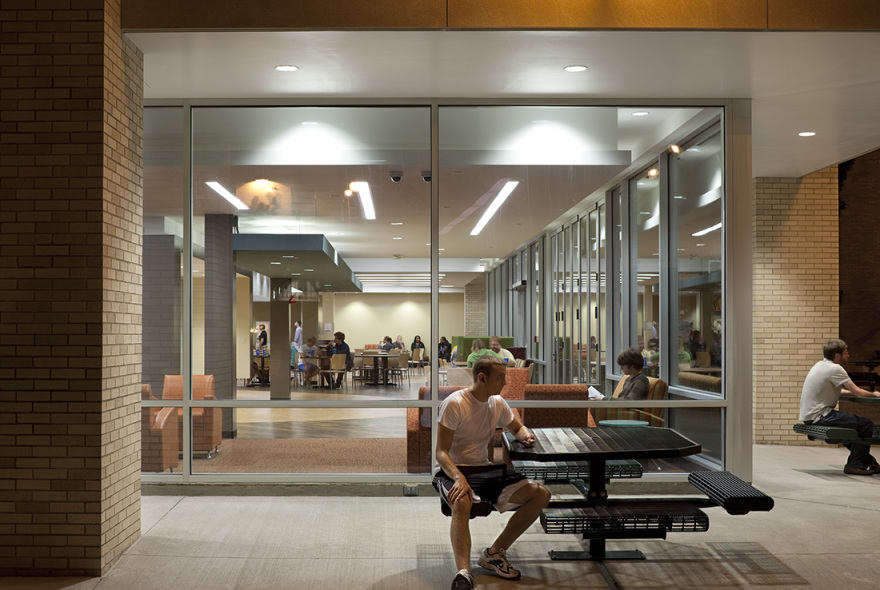 舒尔茨住宅大厅和宾厄姆下院-11