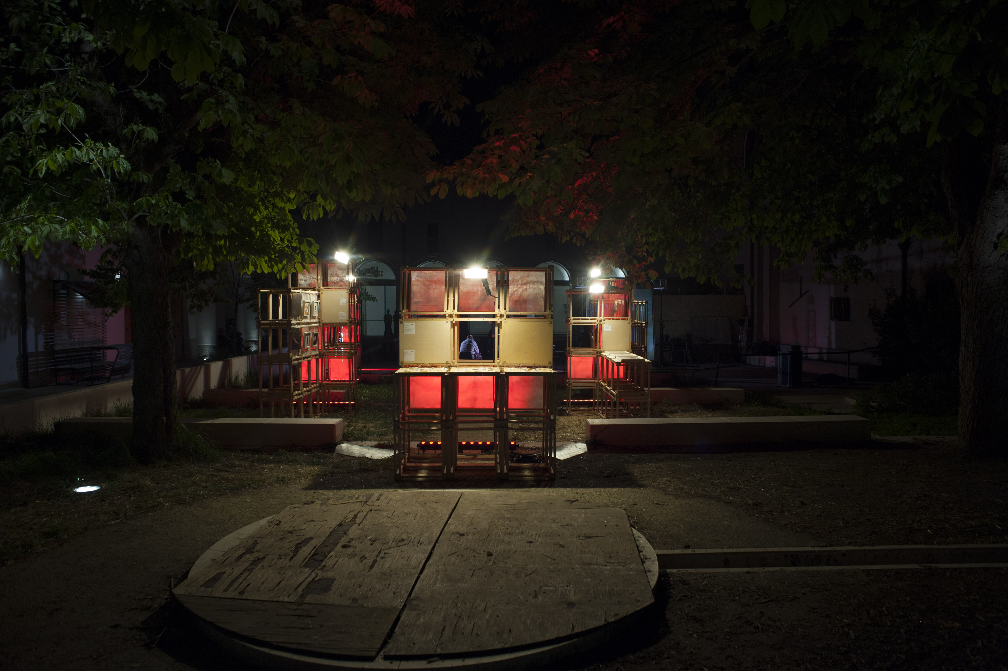 Close 空间艺术装置-21