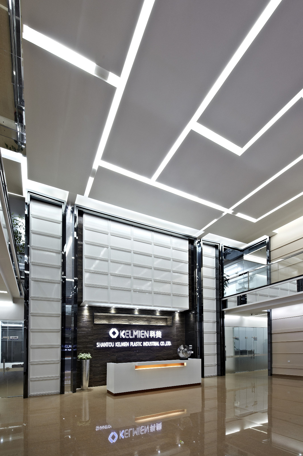 科美塑胶办公楼——现代简约的工业风设计-10