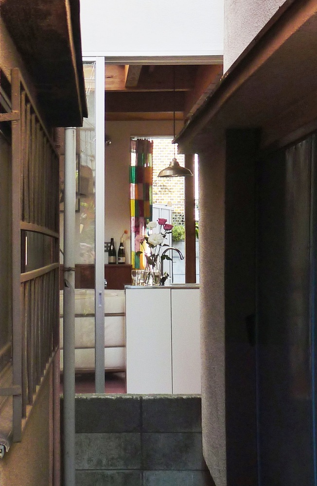 东京郊区破旧房翻新，融入原始森林匿名环境-24