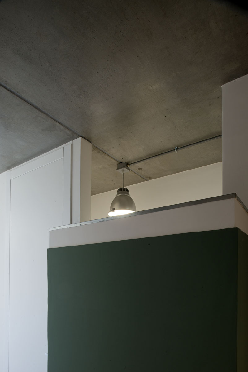 意大利南部工业遗址中的创意办公室-15