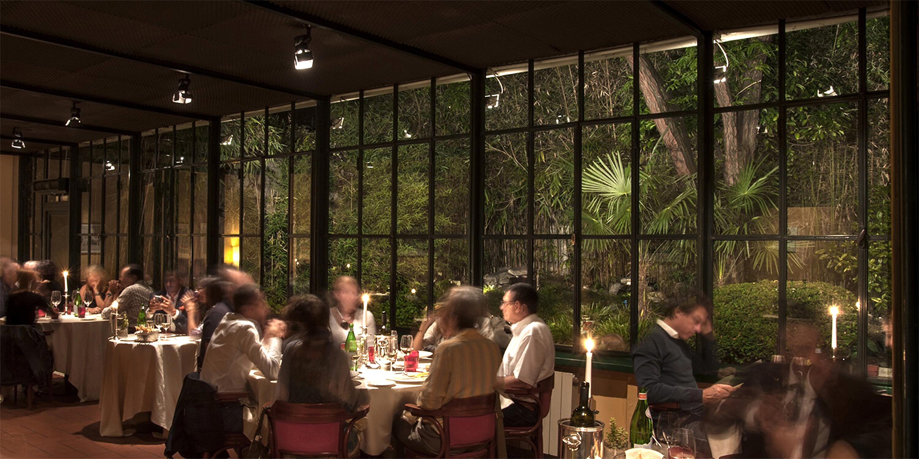 米兰 90 年代建筑里的现代餐厅设计-21