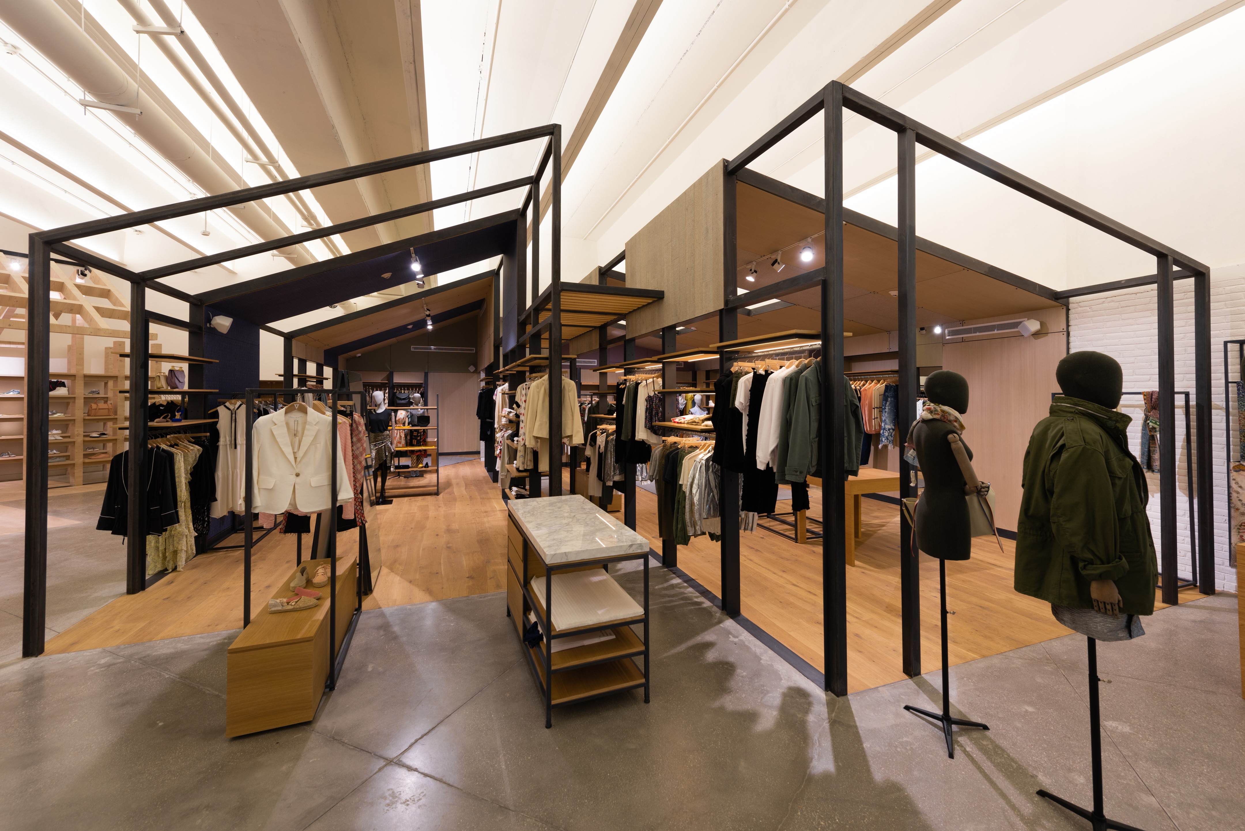 森林之韵 | 墨西哥 Silver Deer 旗舰店室内设计-4