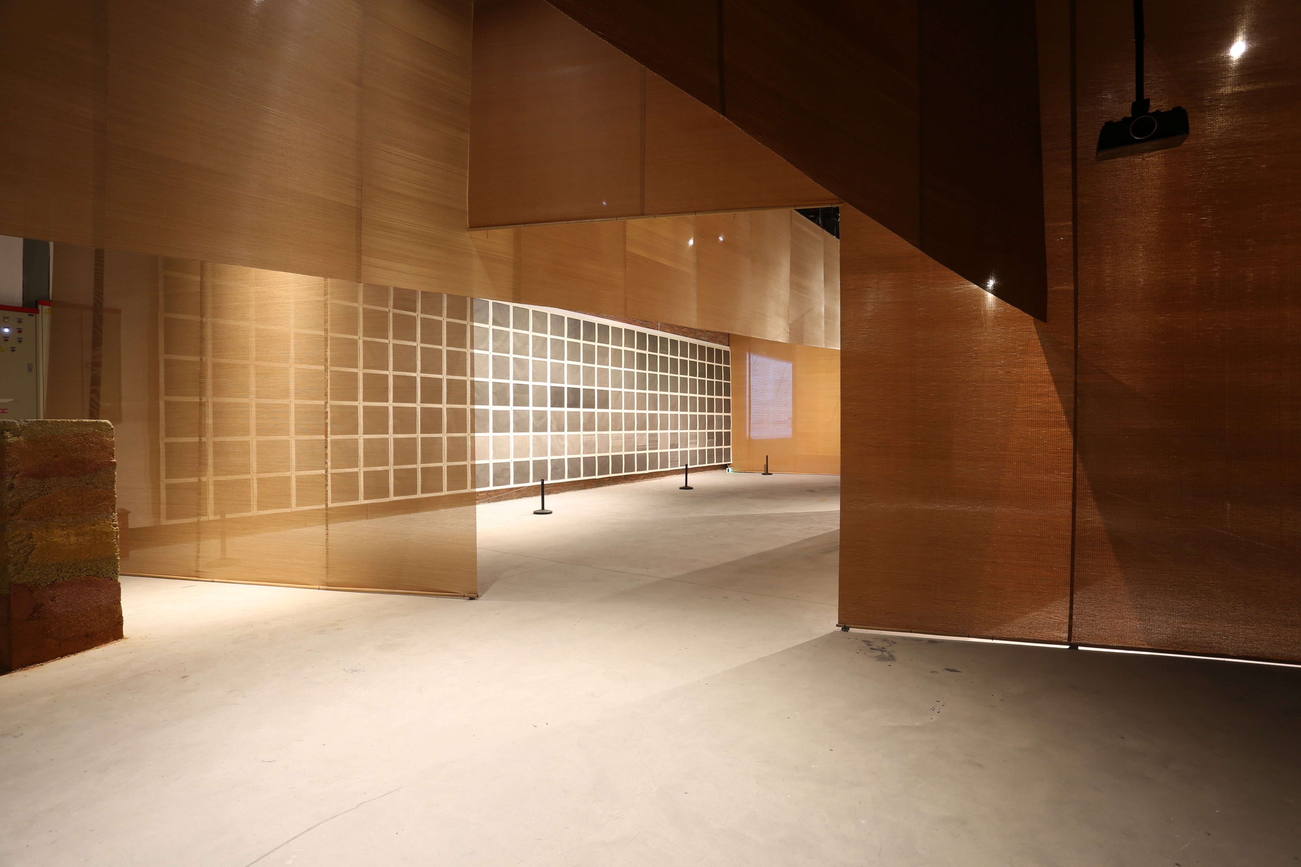 穿越经纬的艺术空间-6