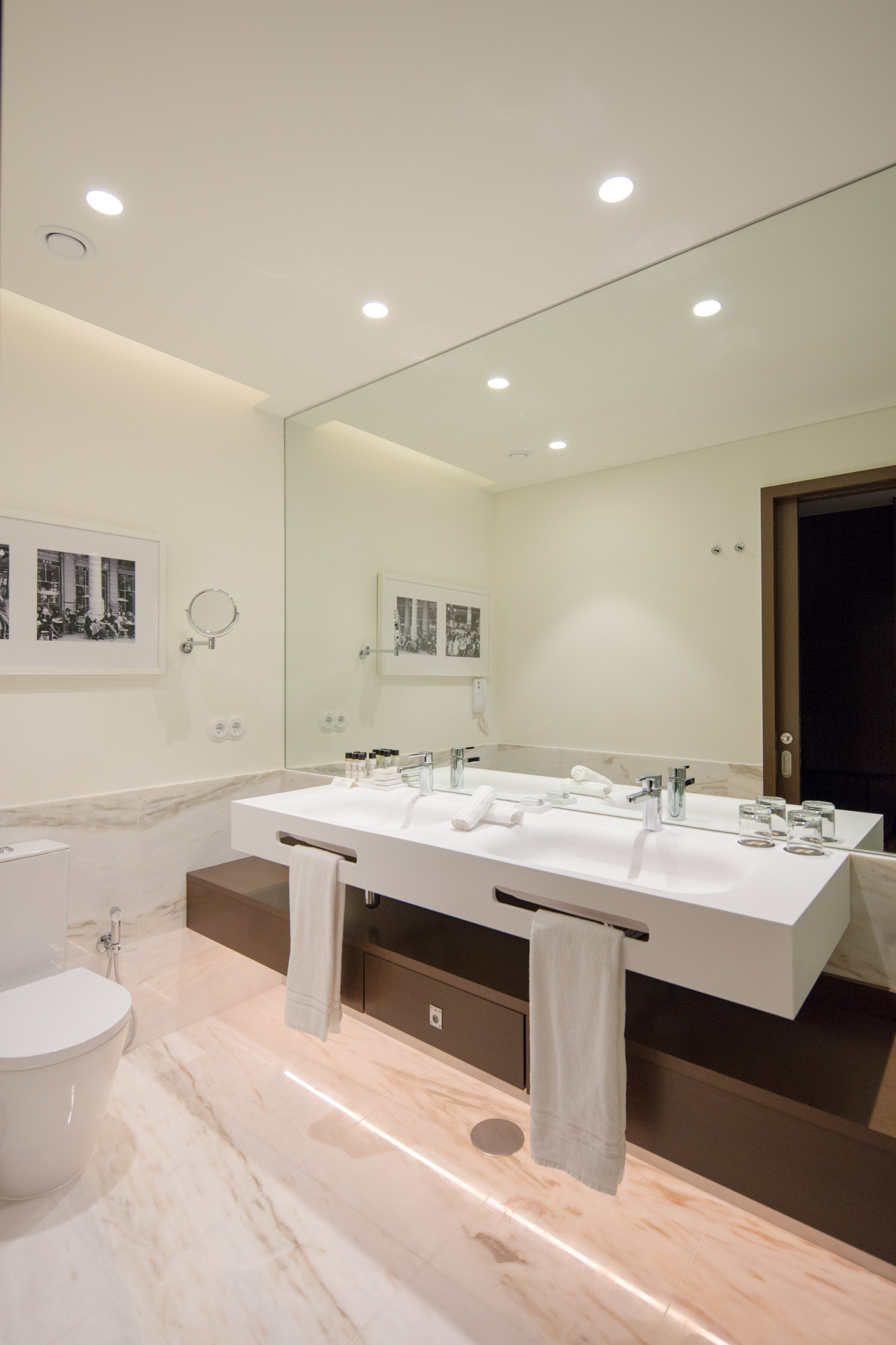 葡萄牙波尔图历史建筑“A Brasileira”酒店的修复与新生-93