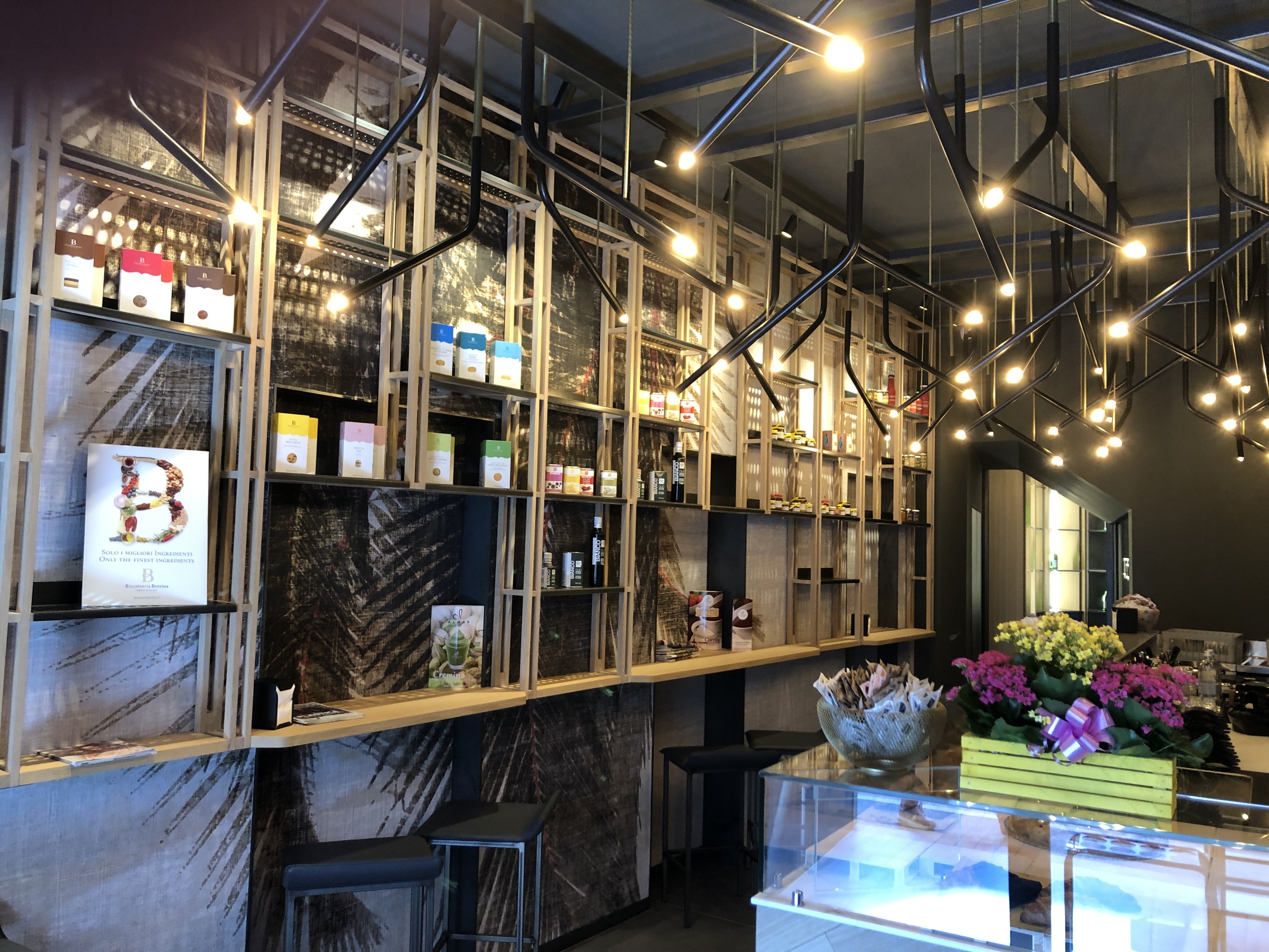 米兰 Studio SGSM 设计工作室打造独特酒吧空间-5