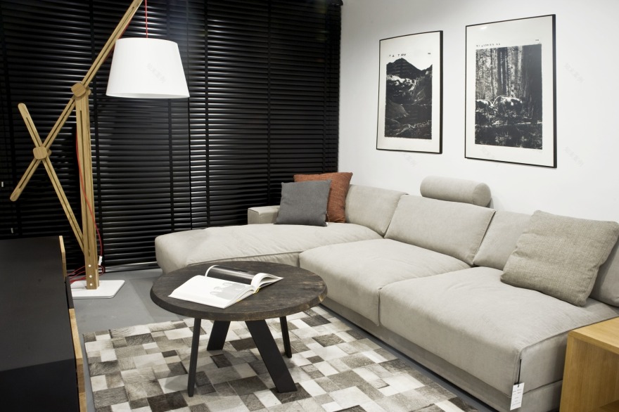 波兰华沙'Euforma'展示厅——现代与复古的完美结合-13