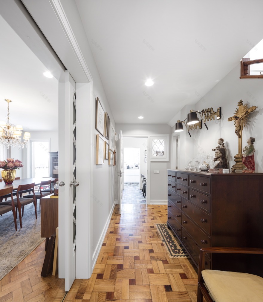 色彩点亮生活,翻新打造现代宜居空间-16