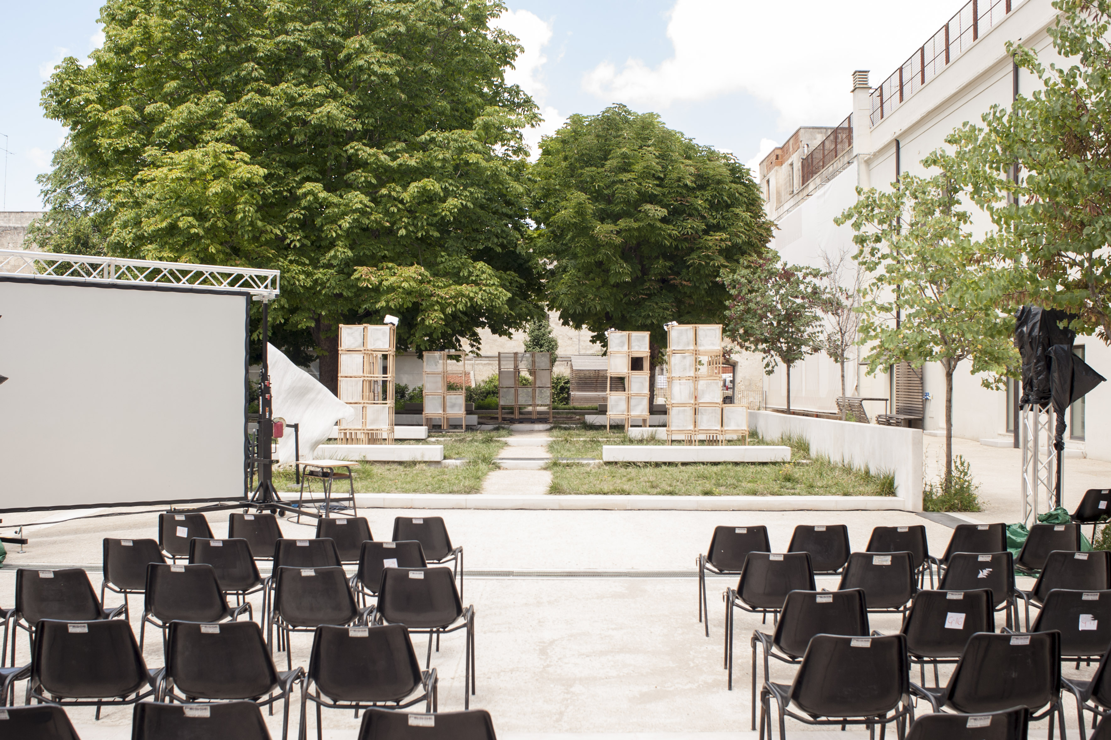 Close 空间艺术装置-37