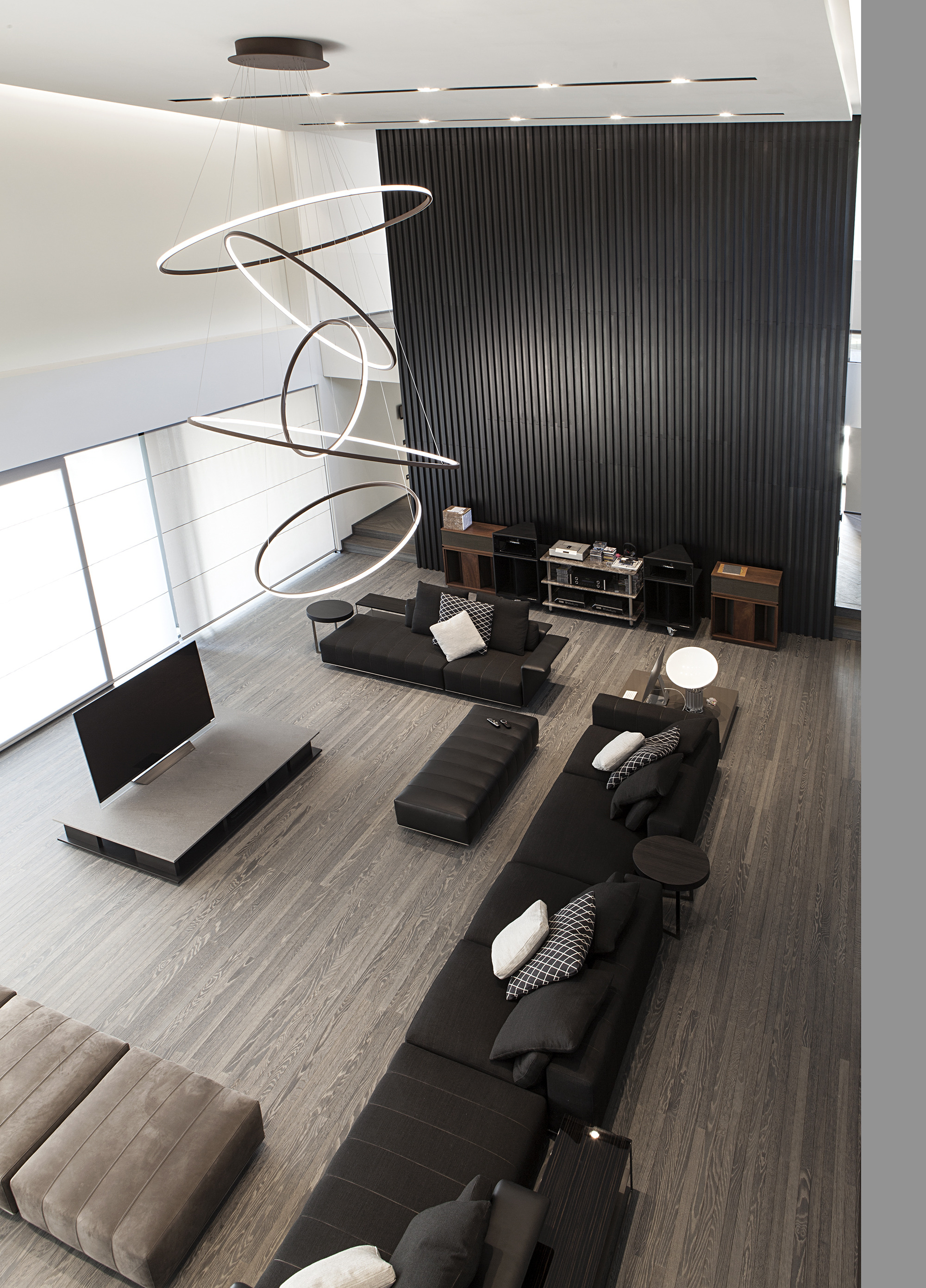 意式奢华的典范之作 | 卡斯特莱拉诺别墅设计-10