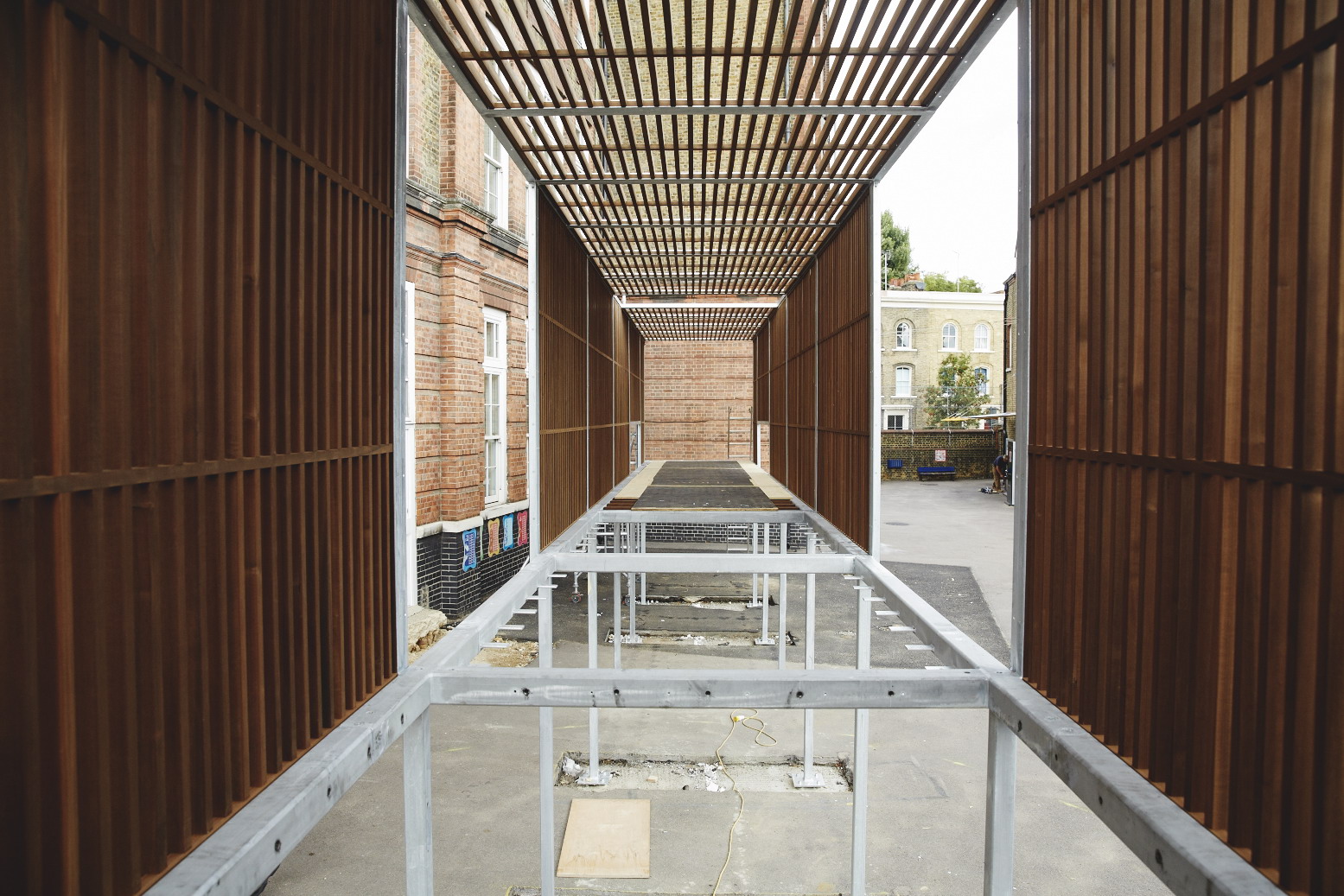 伦敦 Chisenhale 小学空中游乐场 | 创新设计,激发儿童创造力-8