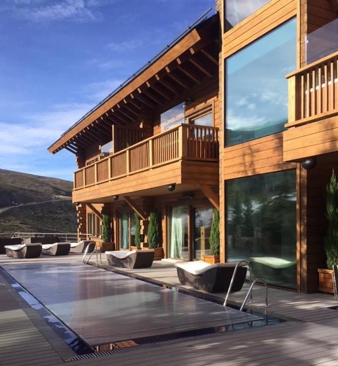 西班牙国家森林公园滑雪胜地酒店“El Lodge”翻新-11